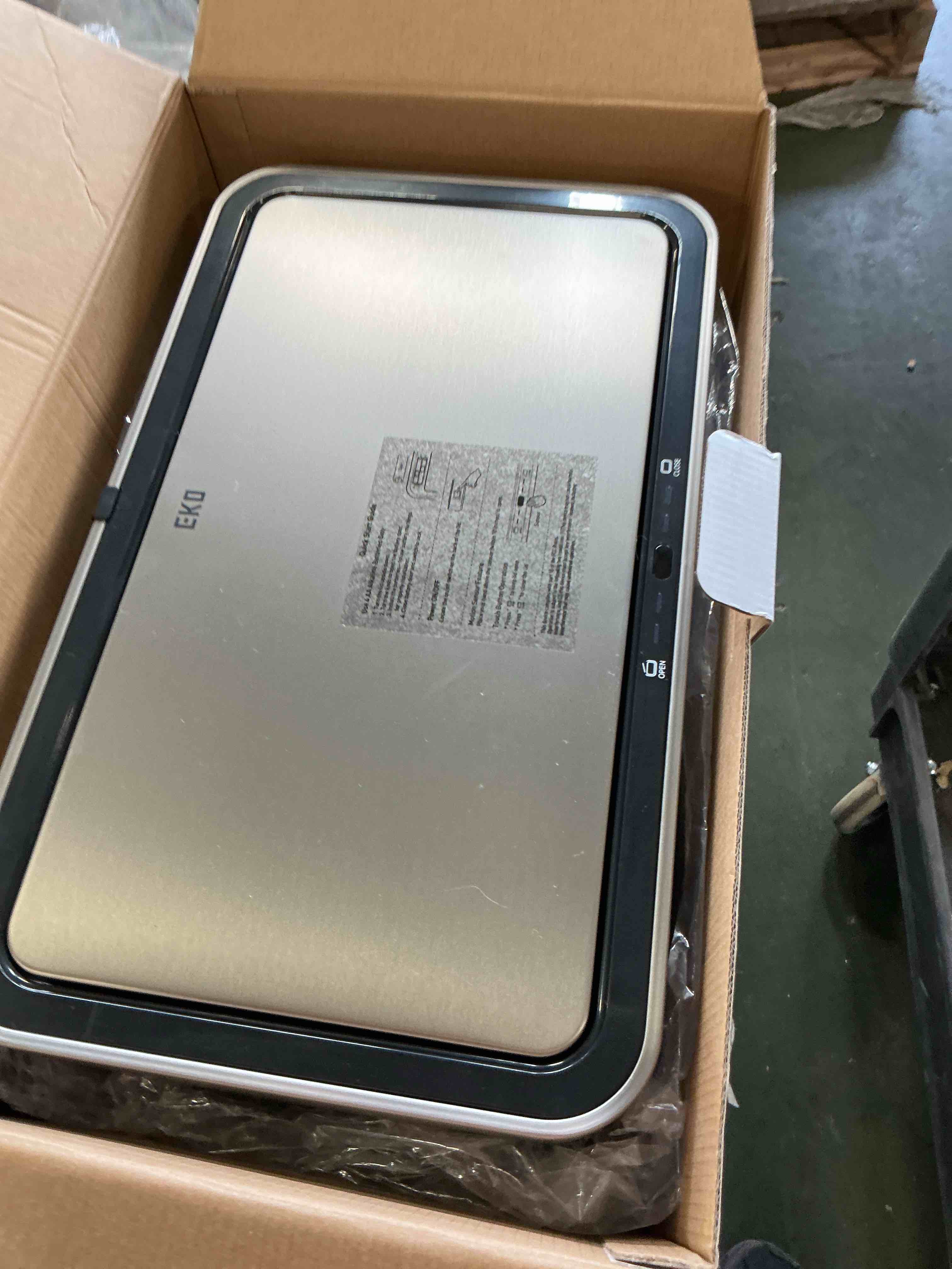 https://s3.amazonaws.com/lotting-images-prod/bidfta/PPE3578276_1756408230007.jpeg