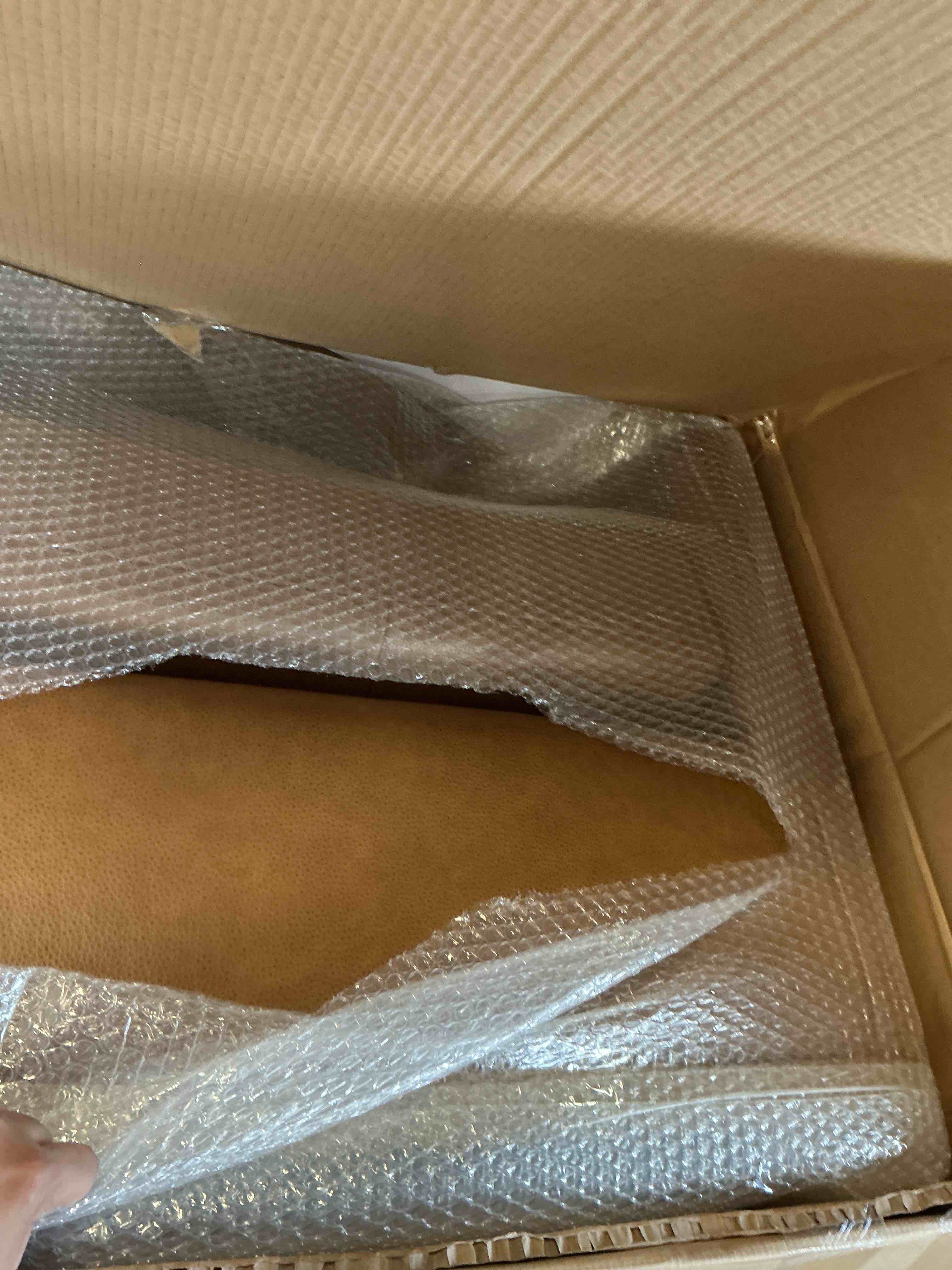 https://s3.amazonaws.com/lotting-images-prod/bidfta/PPE3578282_1756410785620.jpeg