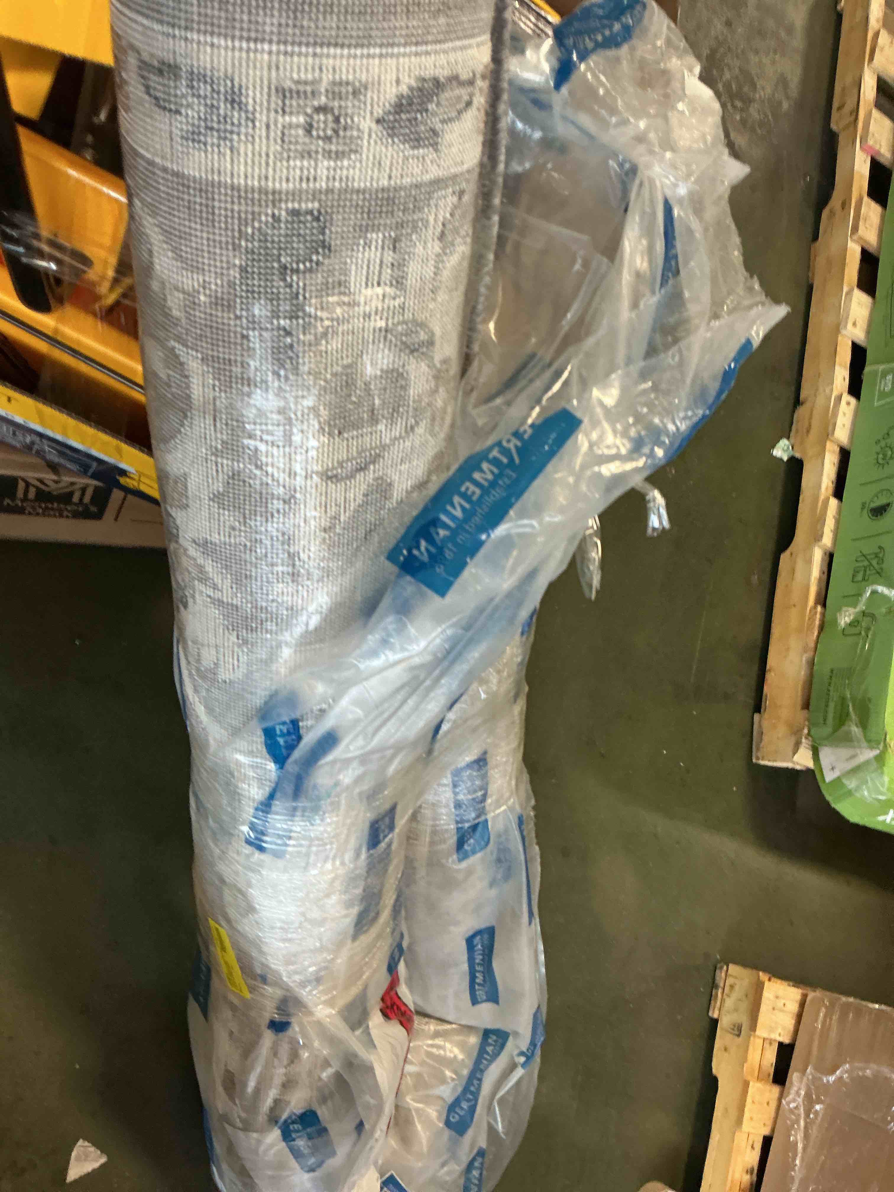 https://s3.amazonaws.com/lotting-images-prod/bidfta/PPE3579067_1757079848450.jpeg