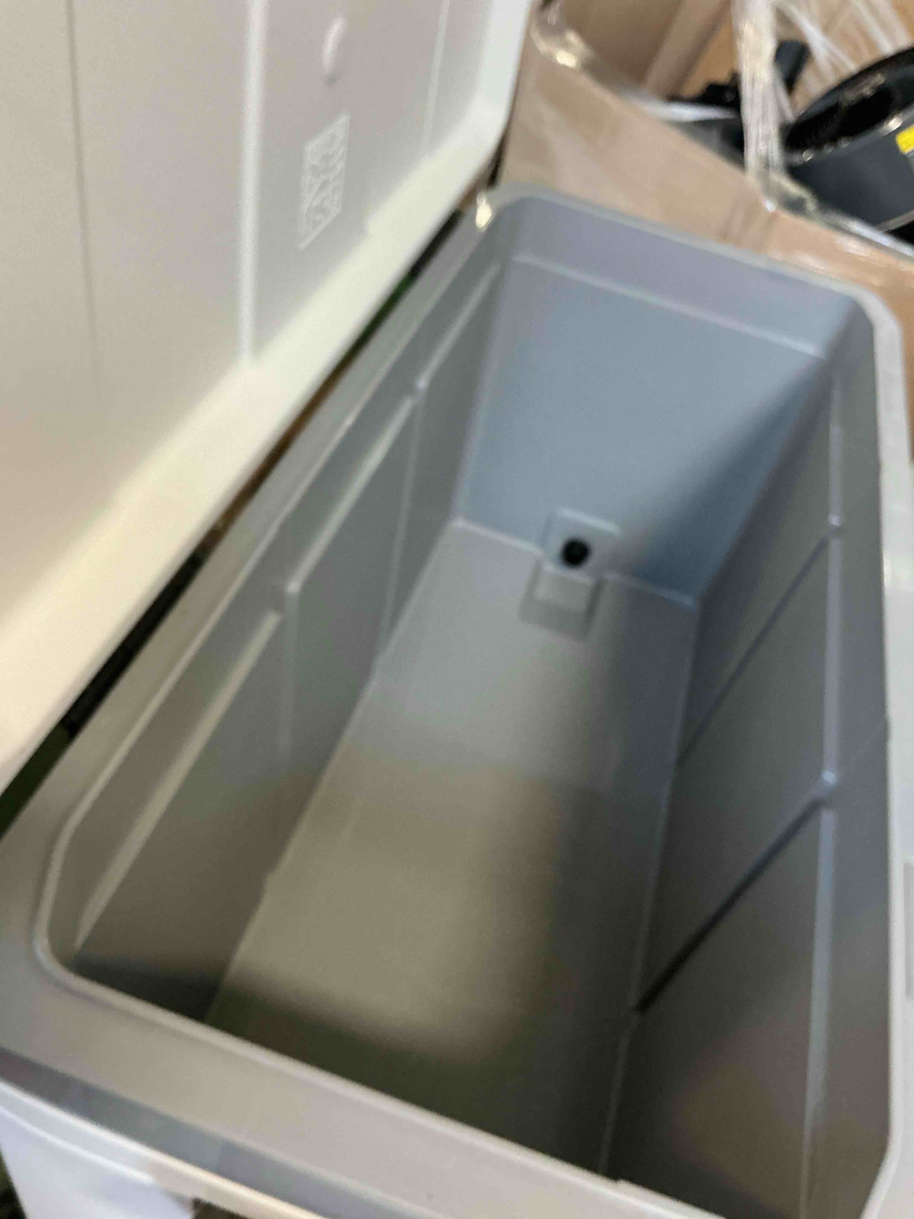 https://s3.amazonaws.com/lotting-images-prod/bidfta/PPE3579626_1757533634595.jpeg