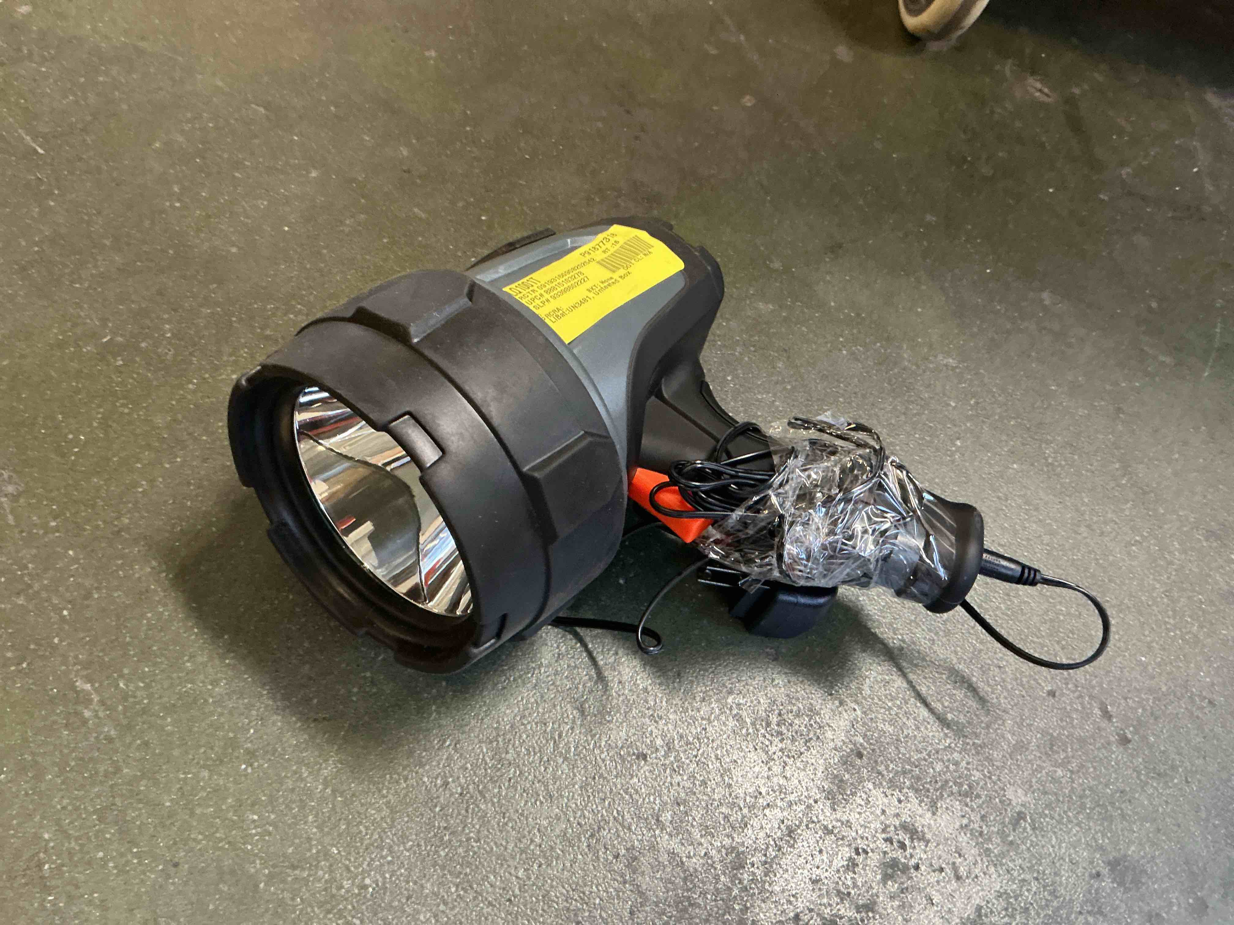 https://s3.amazonaws.com/lotting-images-prod/bidfta/PPE3579729_1757613046387.jpeg