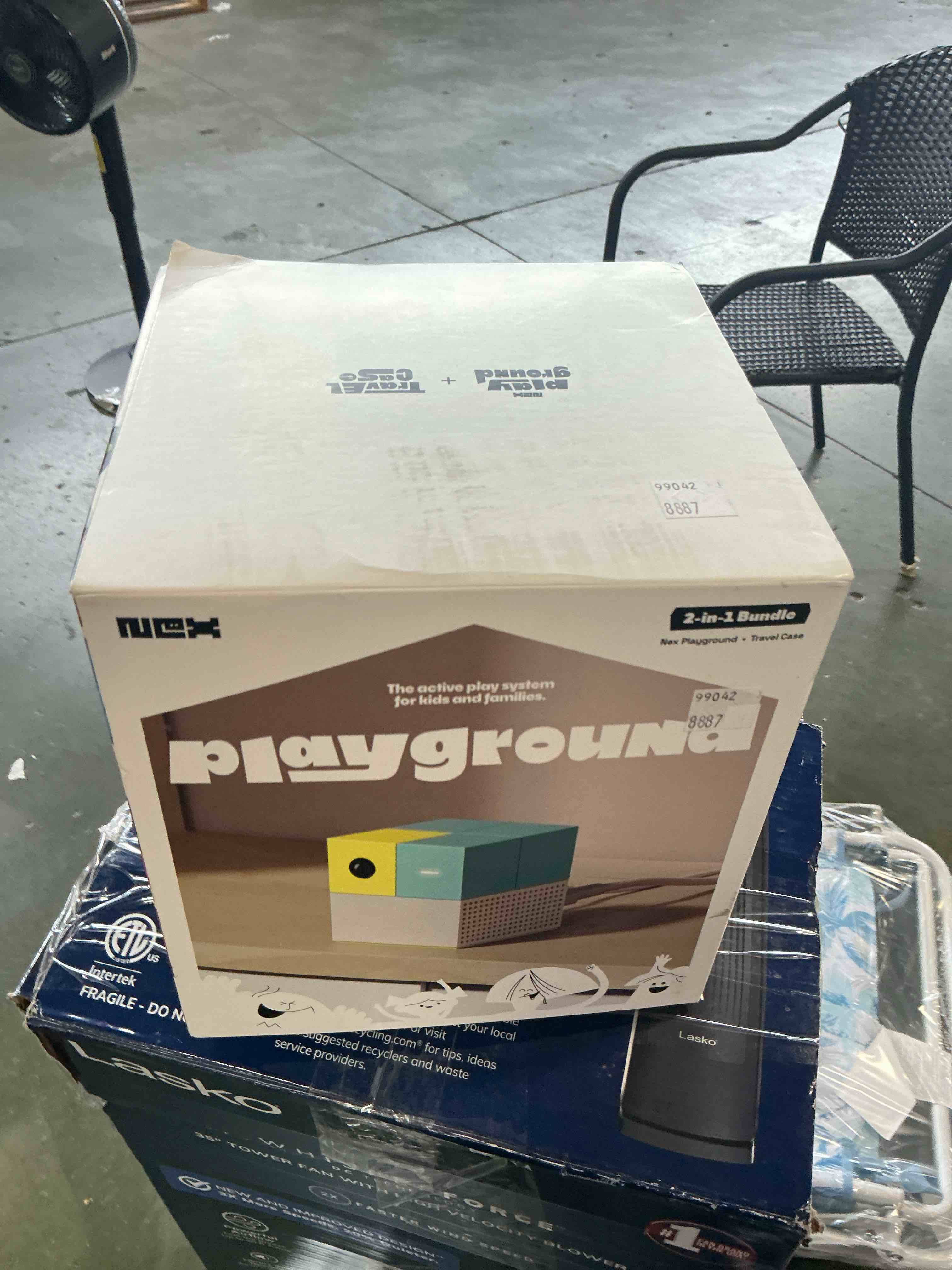 https://s3.amazonaws.com/lotting-images-prod/bidfta/PPE3580430_1758724990637.jpeg