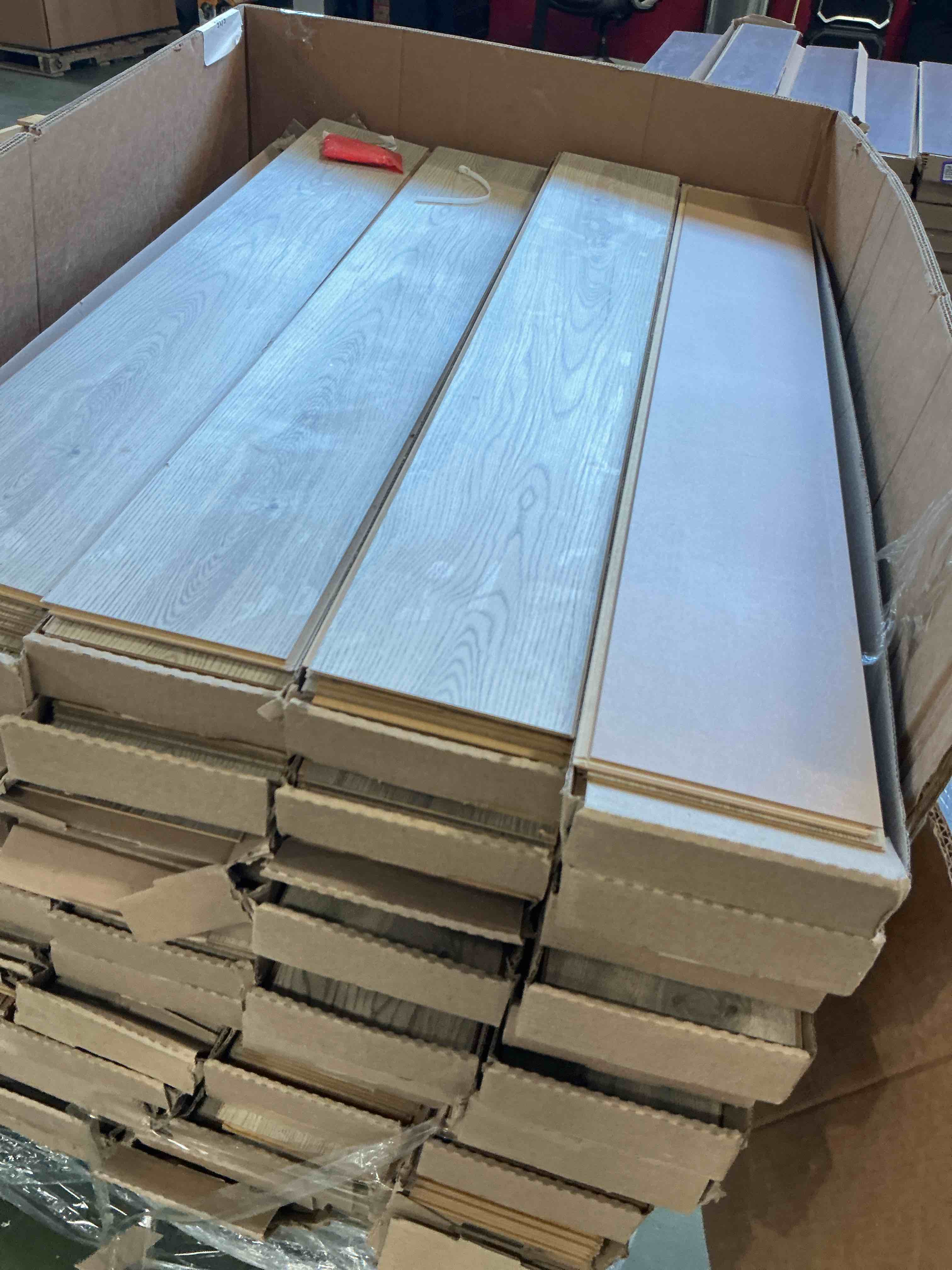 Skid lot with assorted items