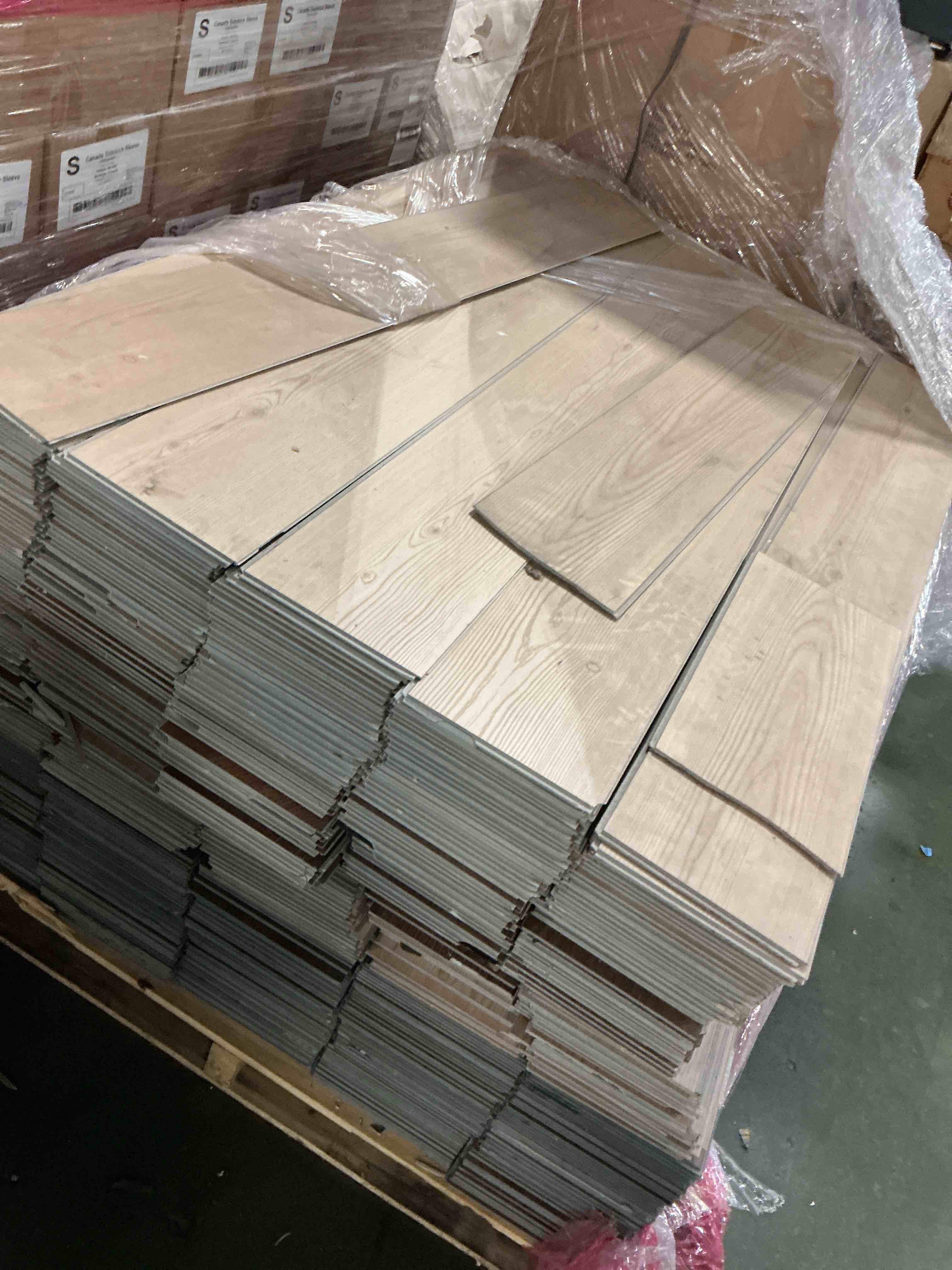 Skid lot with assorted items