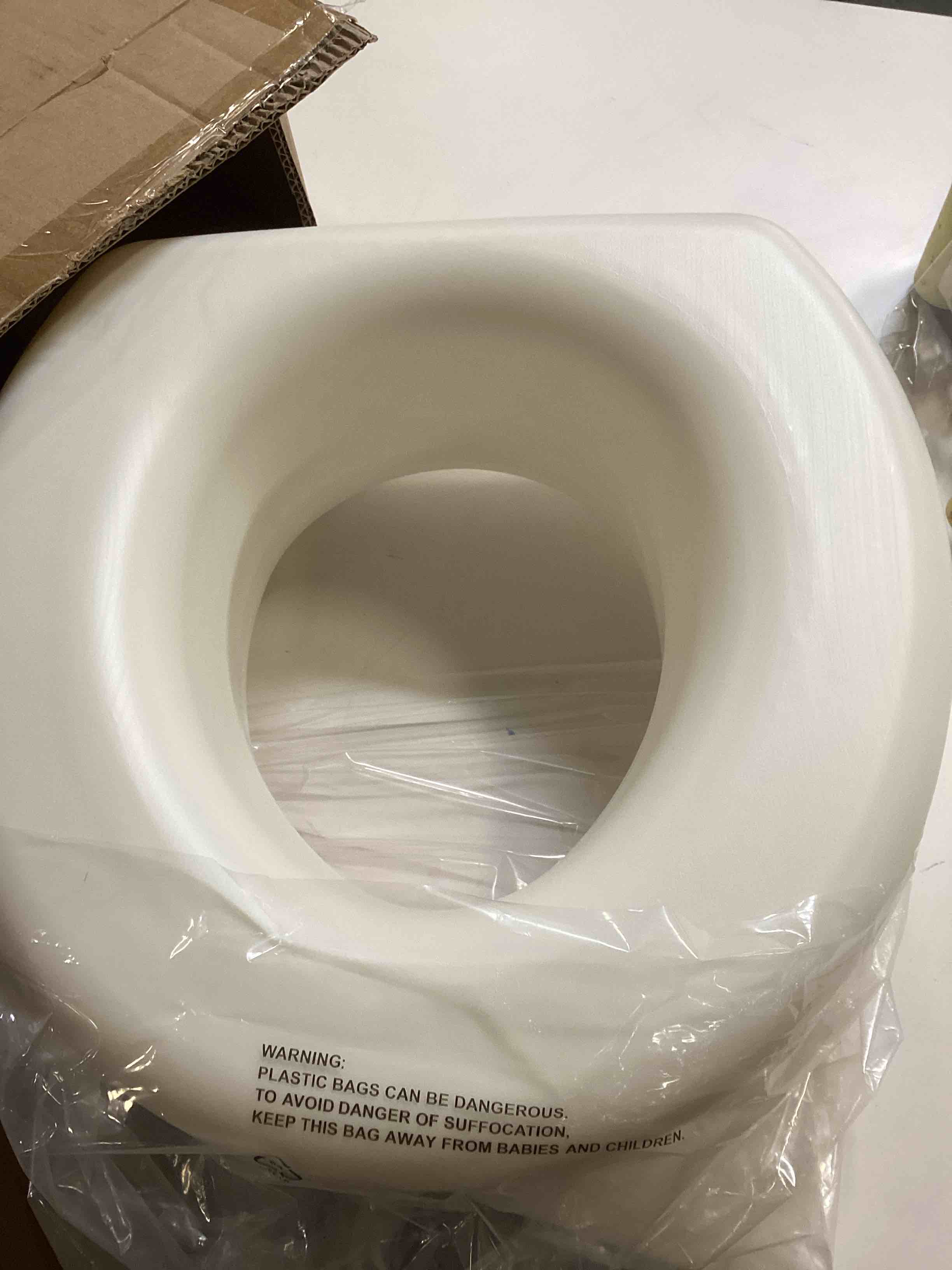 https://s3.amazonaws.com/lotting-images-prod/bidfta/PPE3595136_1756230065983.jpeg