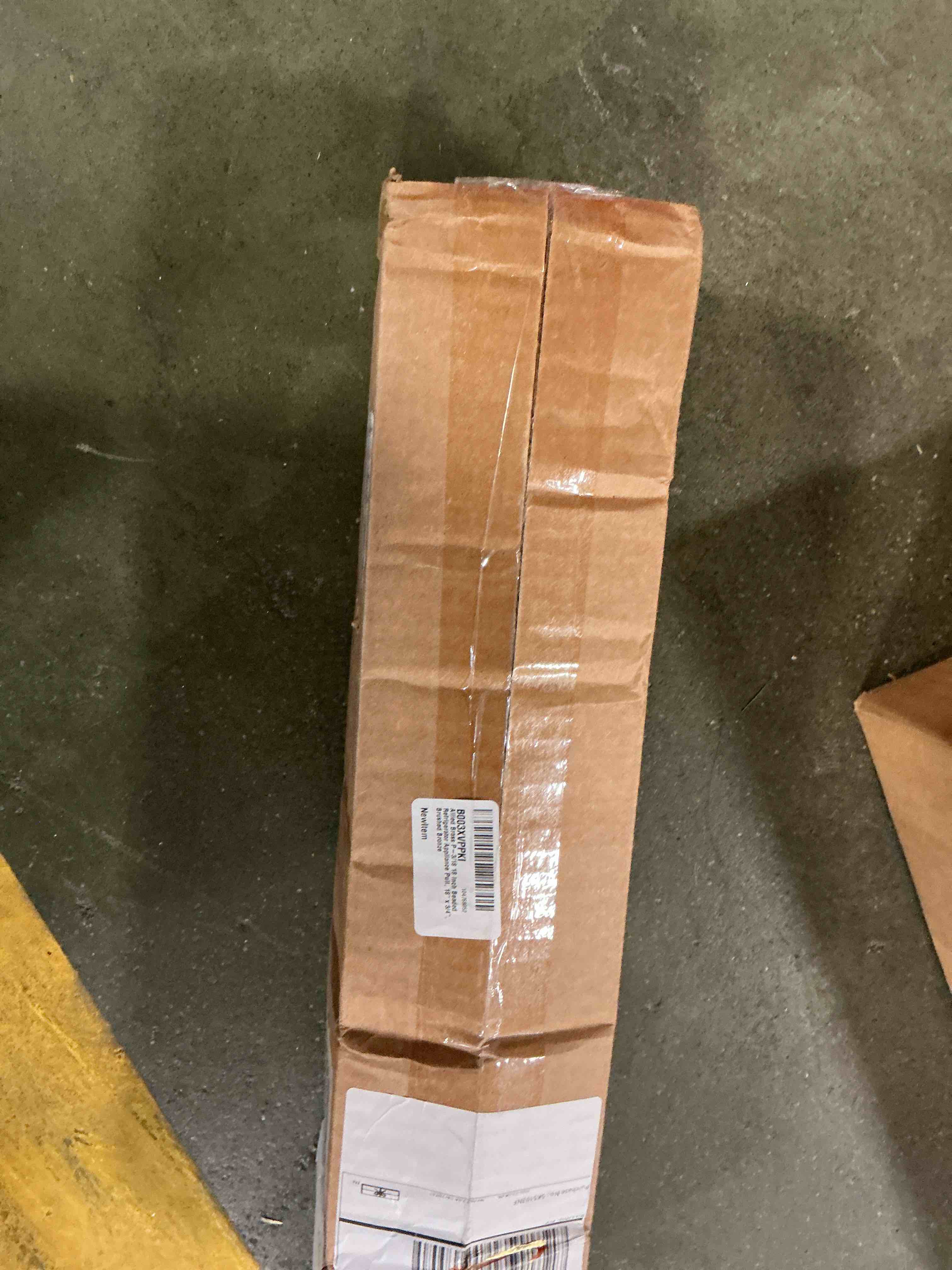 https://s3.amazonaws.com/lotting-images-prod/bidfta/PPE3595958_1757420975242.jpeg