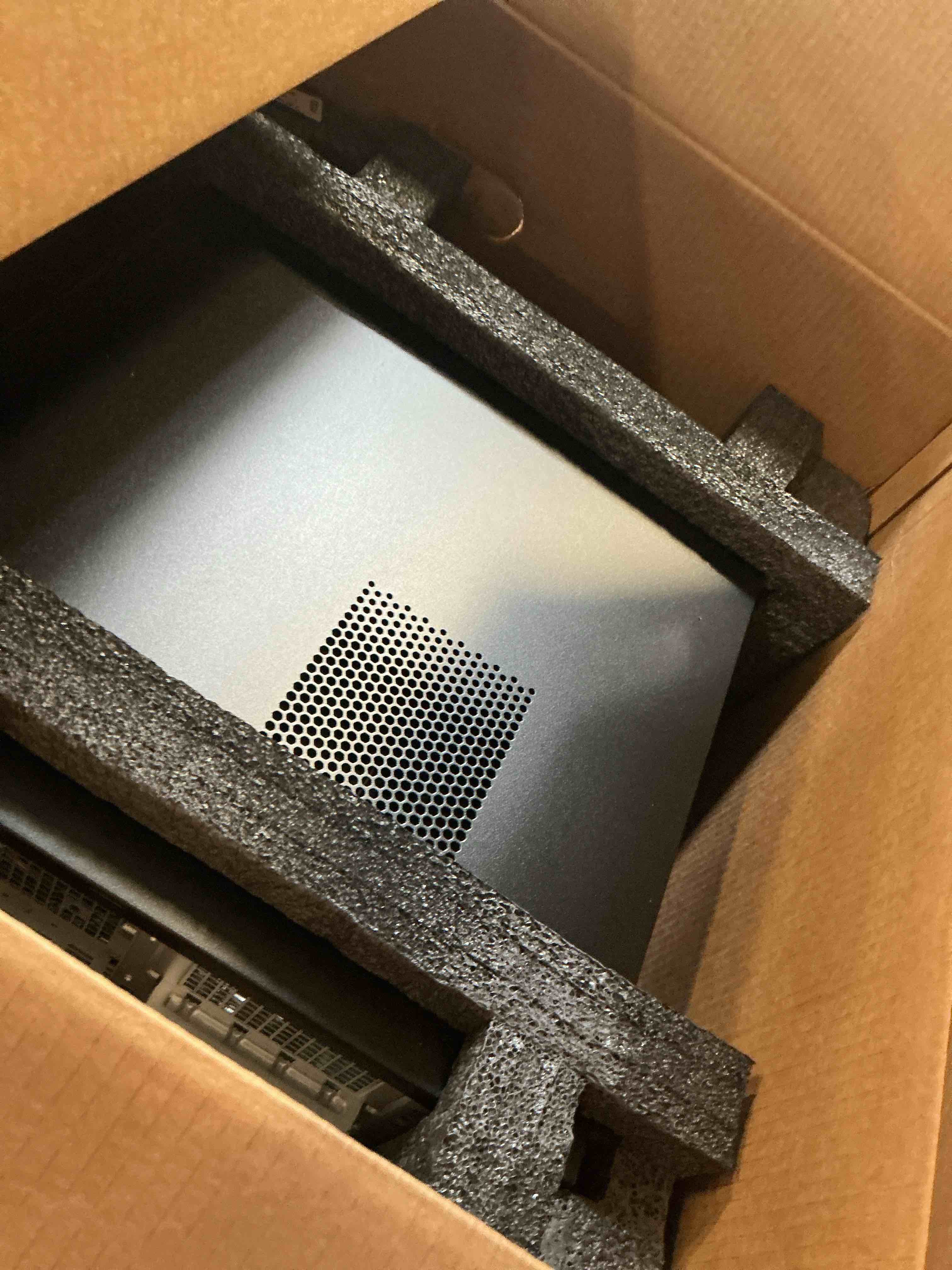 https://s3.amazonaws.com/lotting-images-prod/bidfta/PPE3596128_1757444868309.jpeg