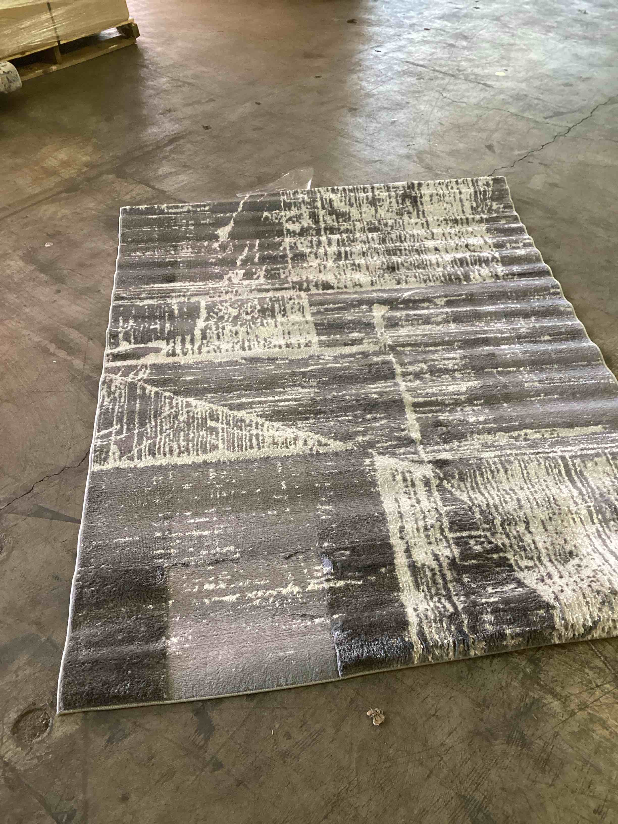 Orient Collection Garbadin Rug 5’ x 7’ grey/grey