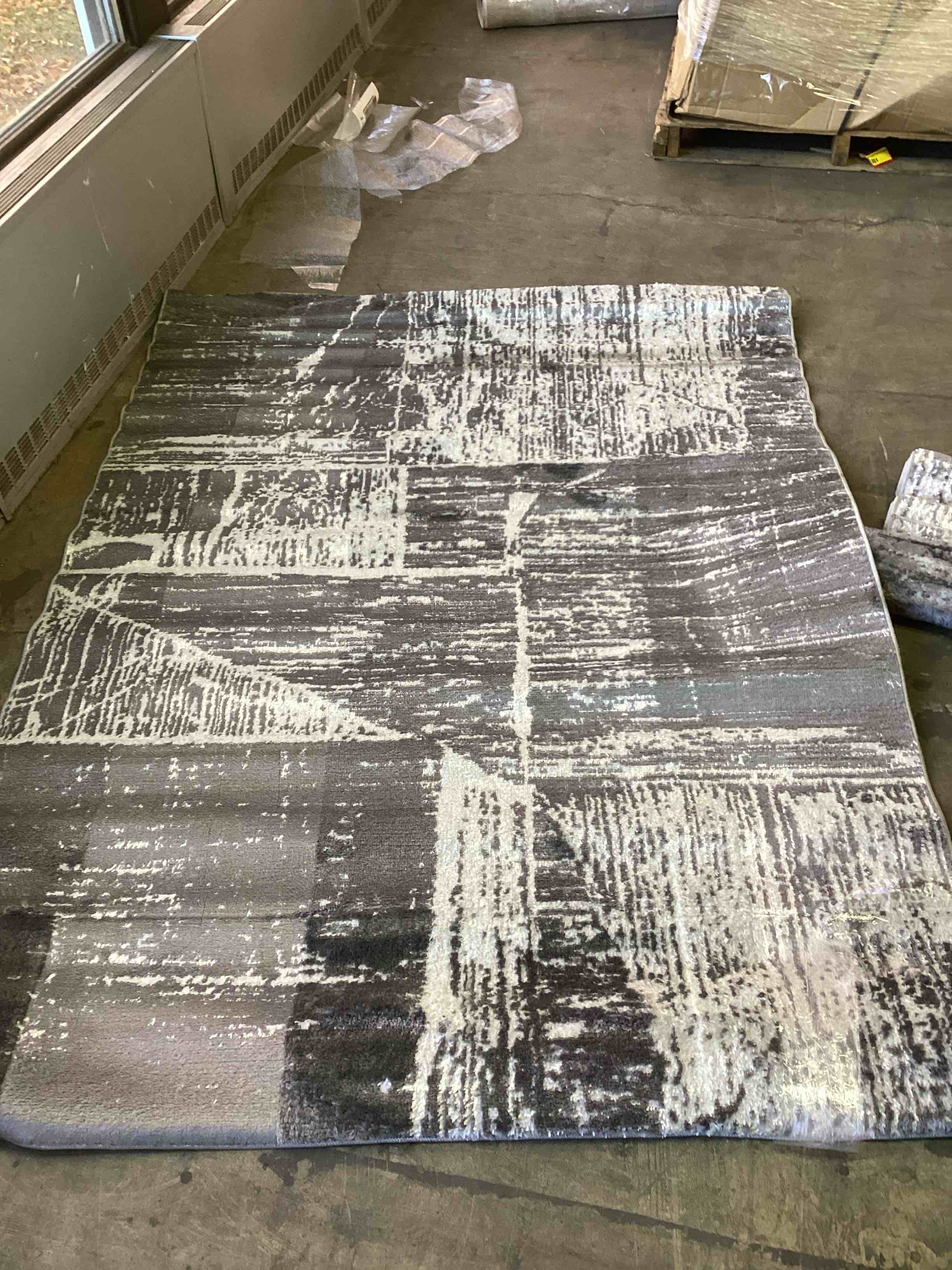 Orient Collection Garbadin Rug 5’ x 7’ bone/grey