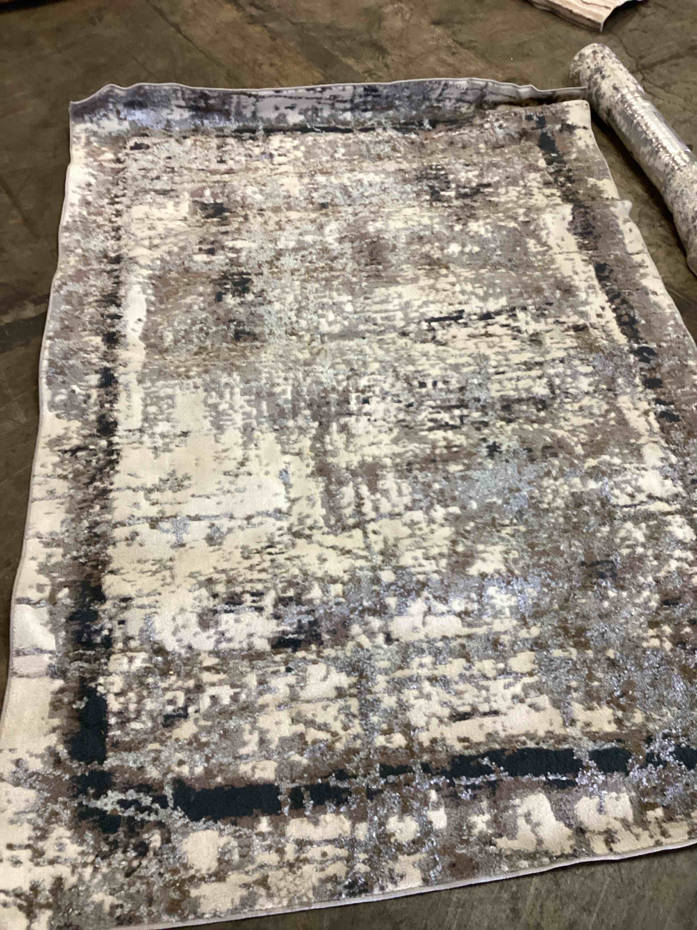 Panemera Collection Rug 5’ x 7’ grey/light beige