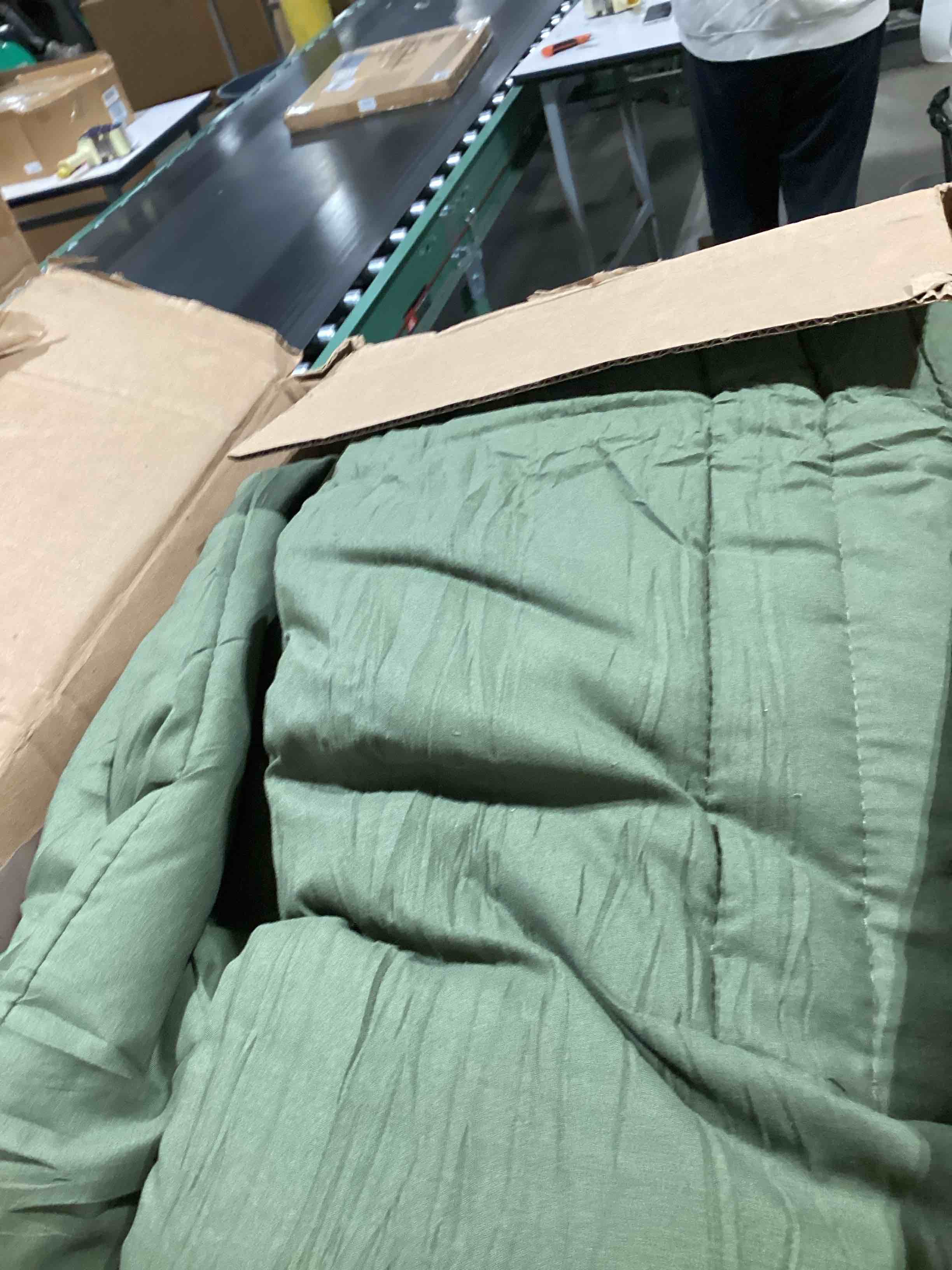 Condition photo showing Good Condition for Monbix King Size Comforter Set, Olive Green King Bed Set Reversible, King Size Comforter Set 7 Pieces, Cationic Dyeing Bed in a Bag with Comforter, Sheets, Pillowcases & Shams Olive Green 7Piece-King(102”X90'')