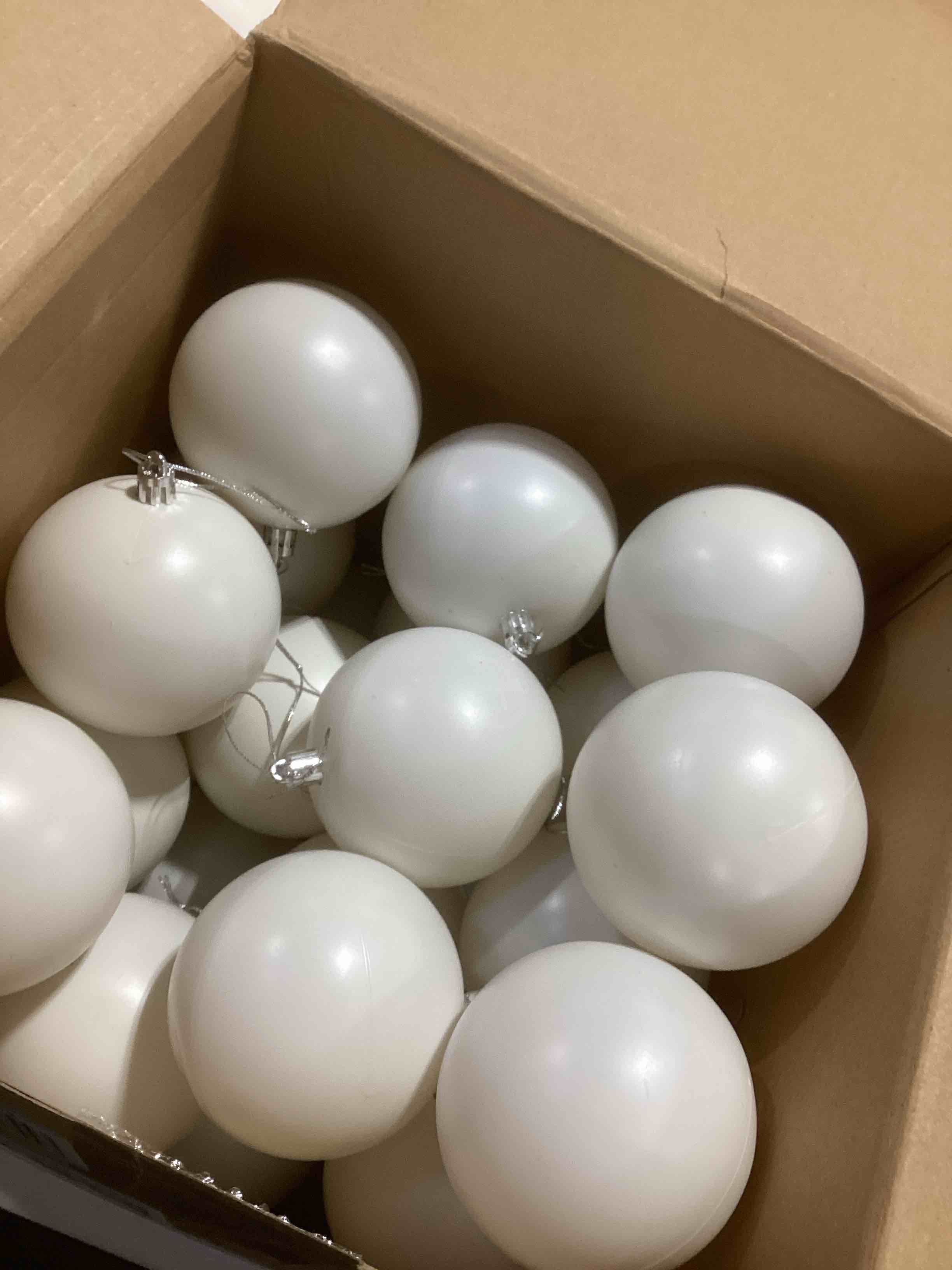 Condition photo showing Good Condition for Zubebe Christmas Large Blank White Ball Ornaments, 3.15 Inch DIY Christmas Balls White Hanging Ornaments DIY Craft Activities for Tree Gift Box(Matte White,36 Pcs) Matte White 36