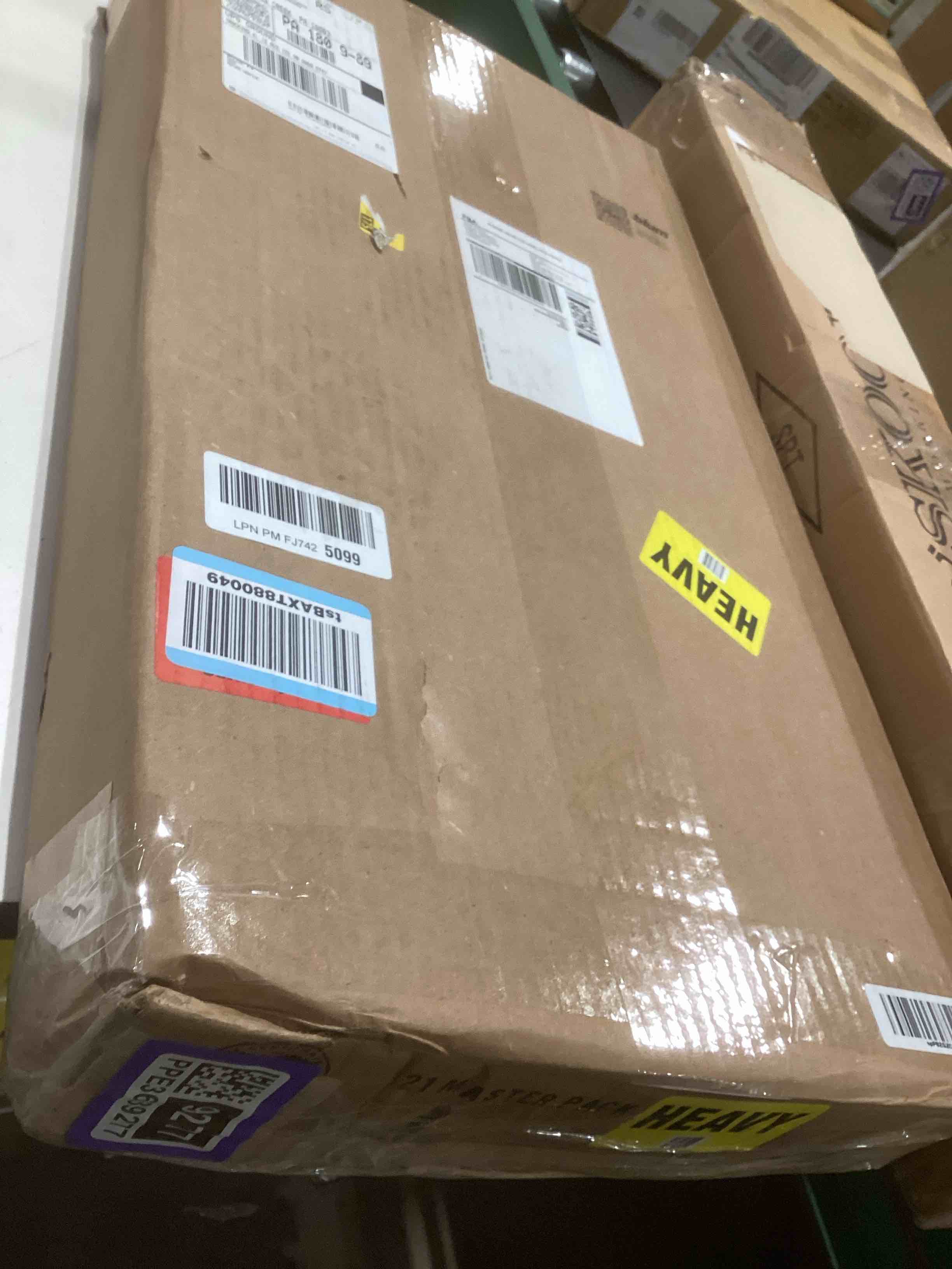 Condition photo showing Good Condition for Blum 563H5330B 21" Tandem Drawer Slides Plus Blumotion Complete Kit. with Runners 563H, Locking Devices, Rear Mounting Brackets and Screws (for Face Frame Or Frameless Application), Zinc (Pack of 6) 21" Set of 6