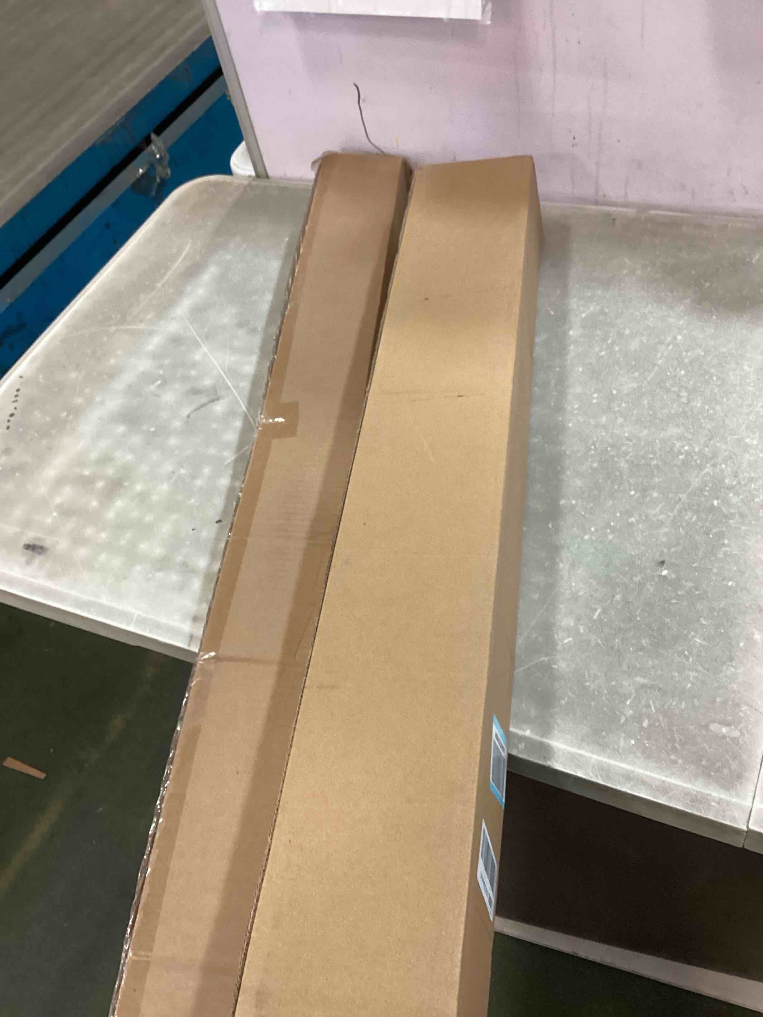 https://s3.amazonaws.com/lotting-images-prod/bidfta/PPE3645363_1753190953653.jpeg