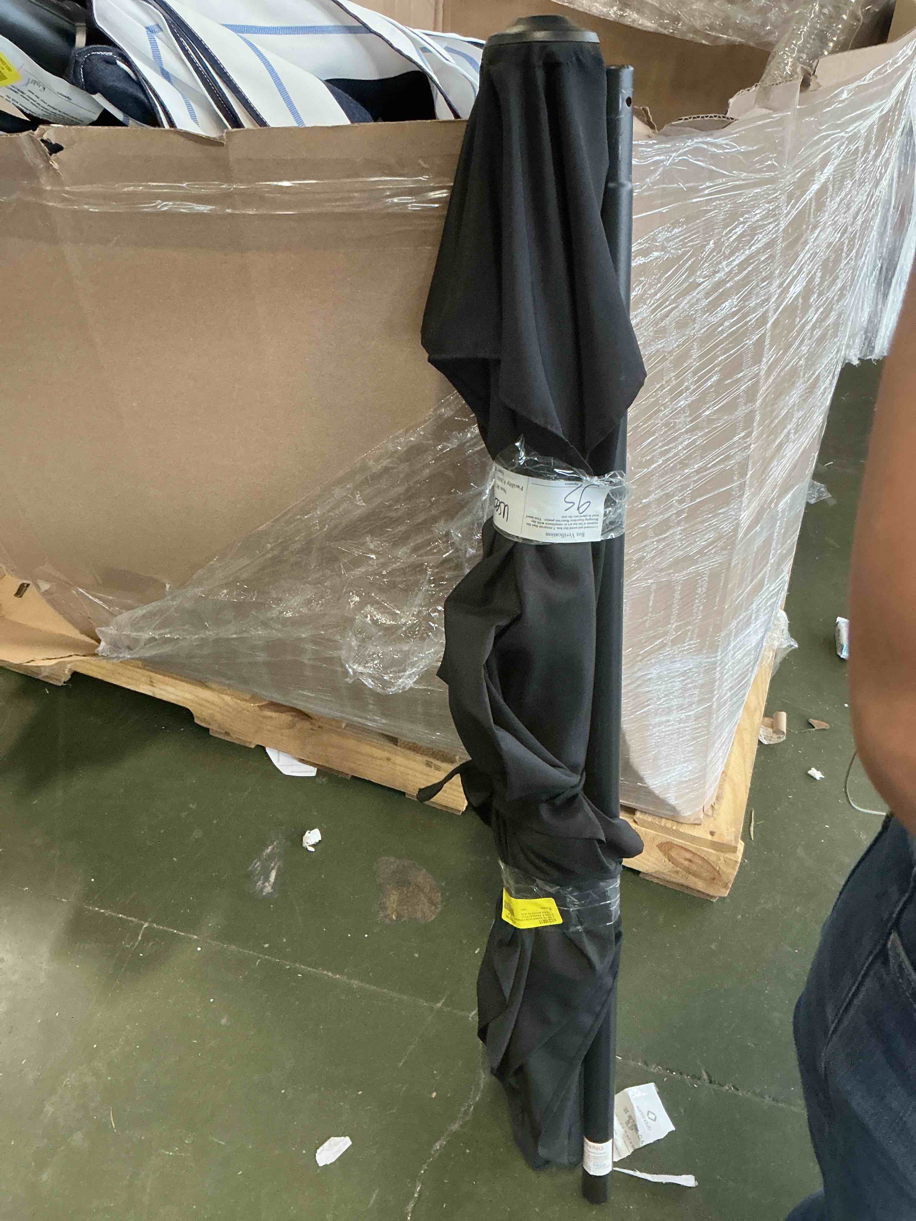 https://s3.amazonaws.com/lotting-images-prod/bidfta/PPE3656952_1755805118157.jpeg