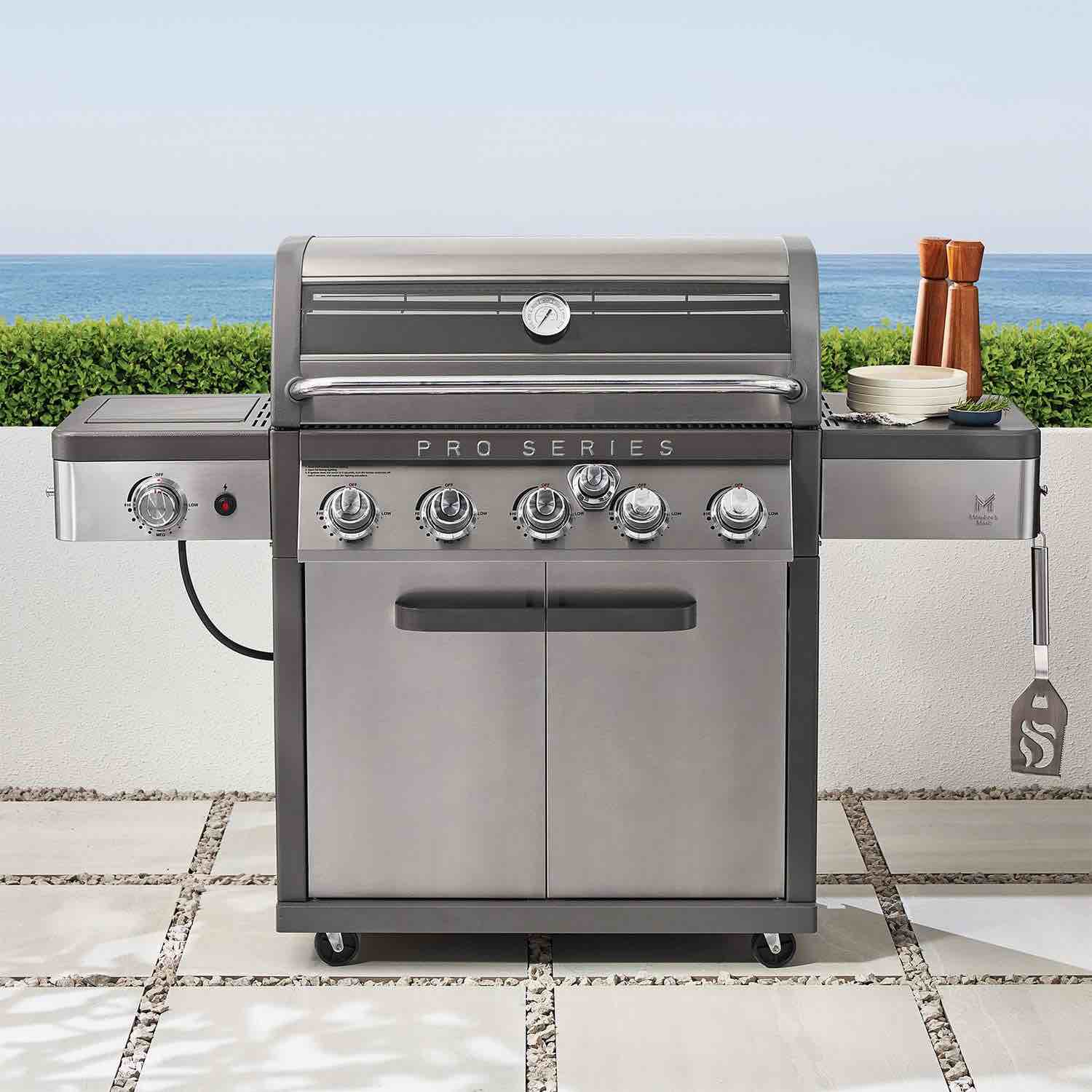 member’s mark pro series 5-burner gas grill with thermostatic control
