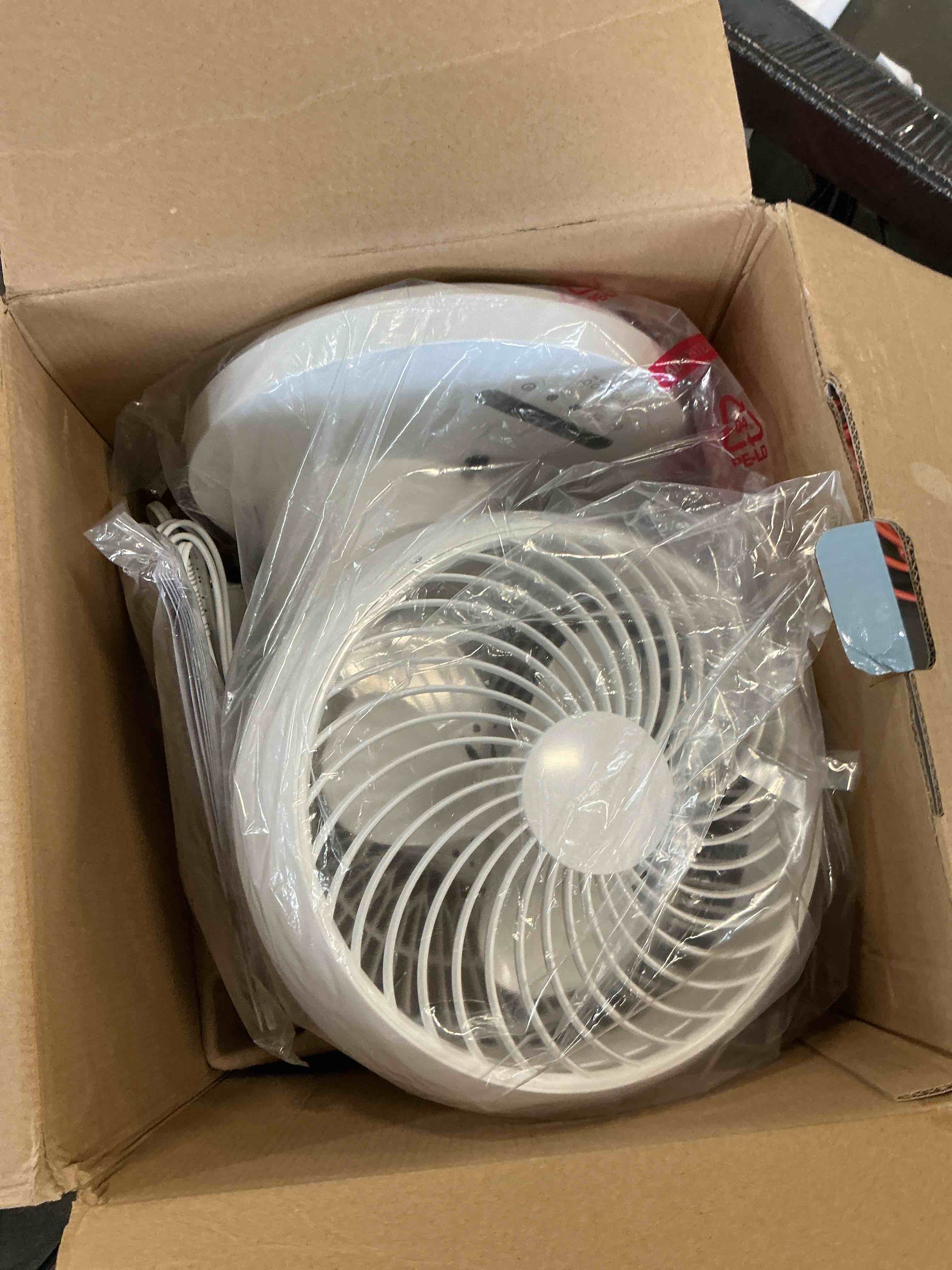 https://s3.amazonaws.com/lotting-images-prod/bidfta/PPE3657554_1756392337233.jpeg