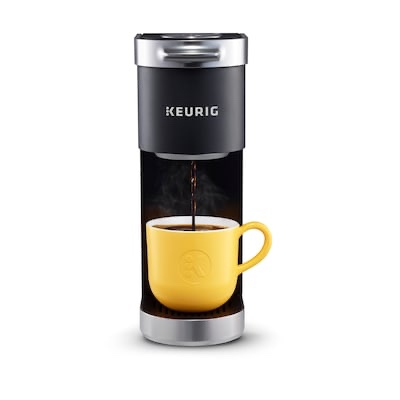 keurig single-serve coffee maker with 1-cup water reservoir ( black )