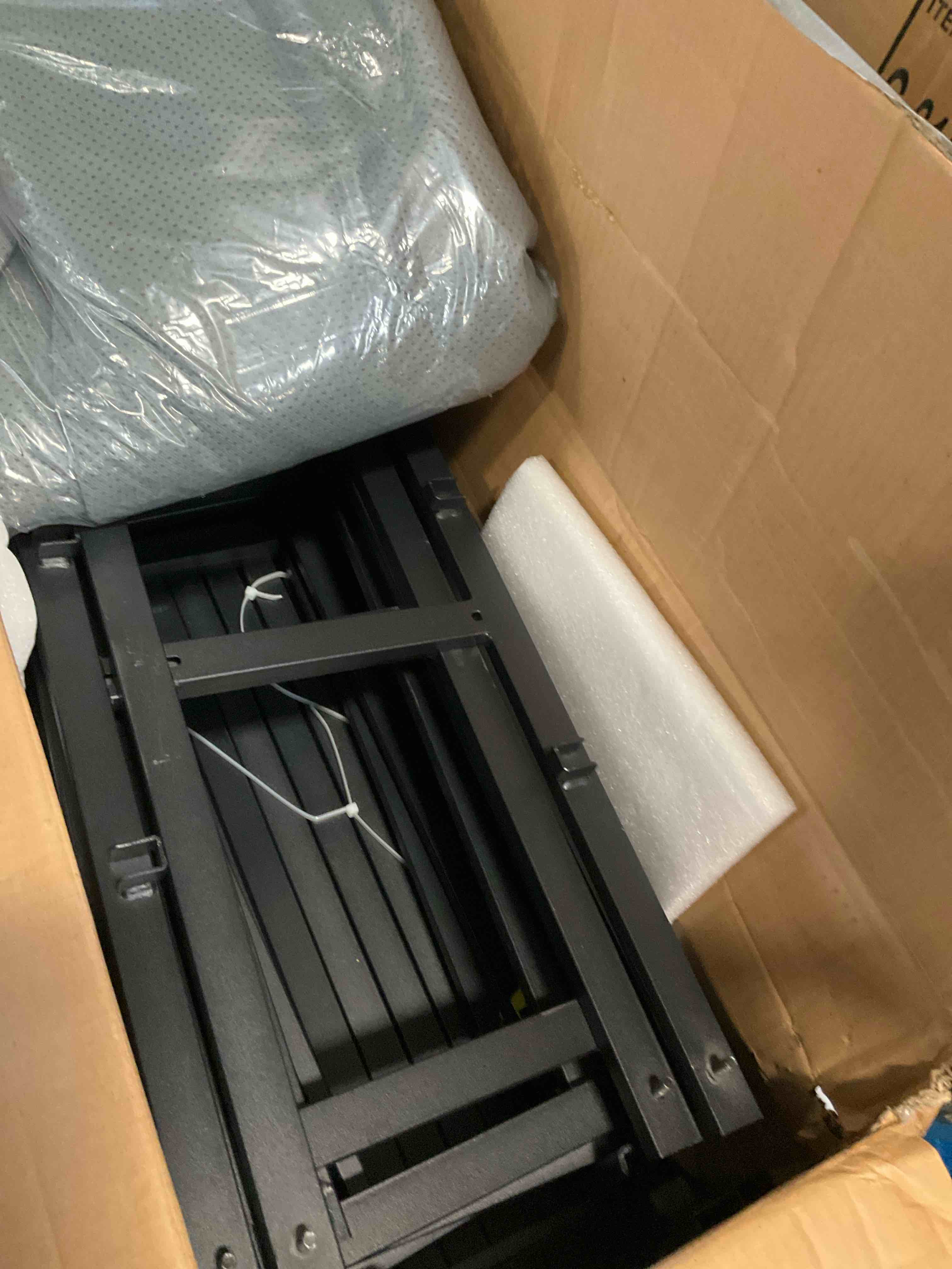 https://s3.amazonaws.com/lotting-images-prod/bidfta/PPE3658059_1750941367371.jpeg