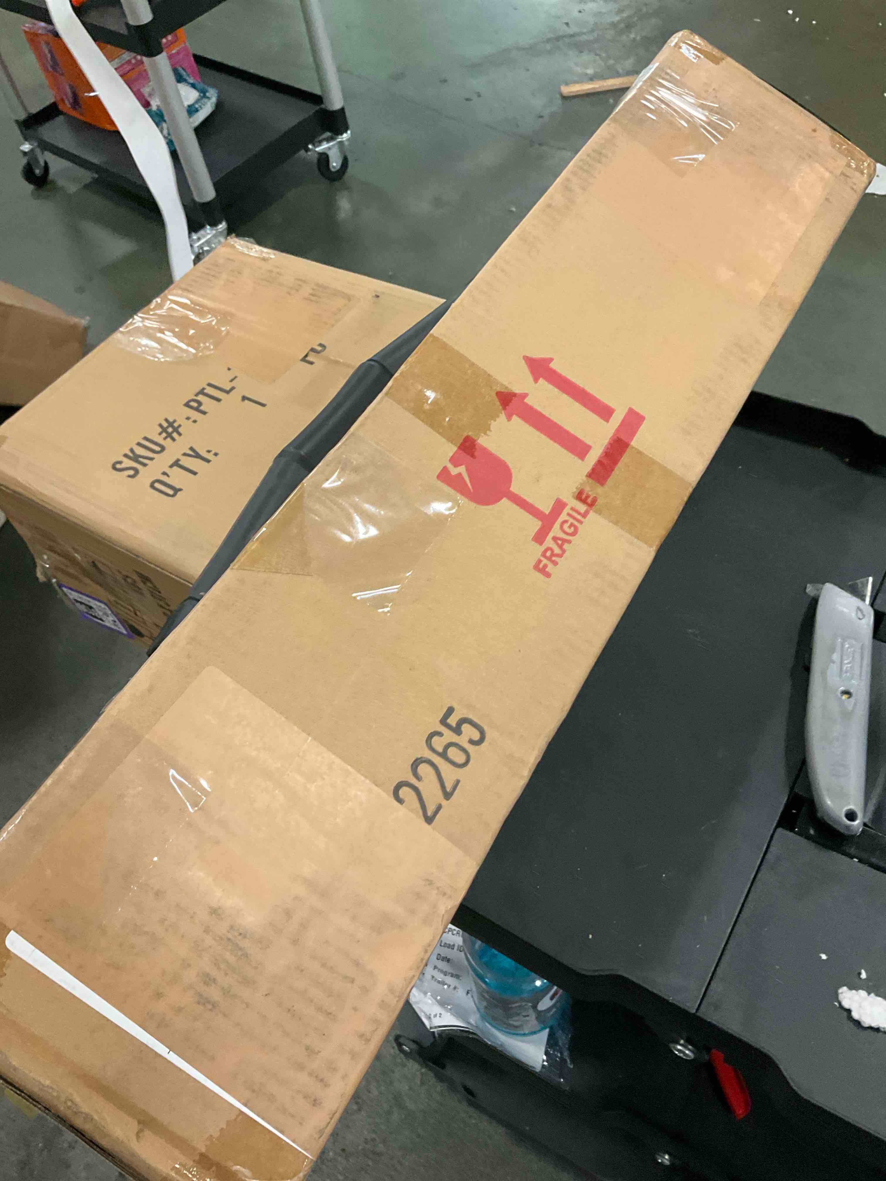 https://s3.amazonaws.com/lotting-images-prod/bidfta/PPE3658143_1751042581330.jpeg