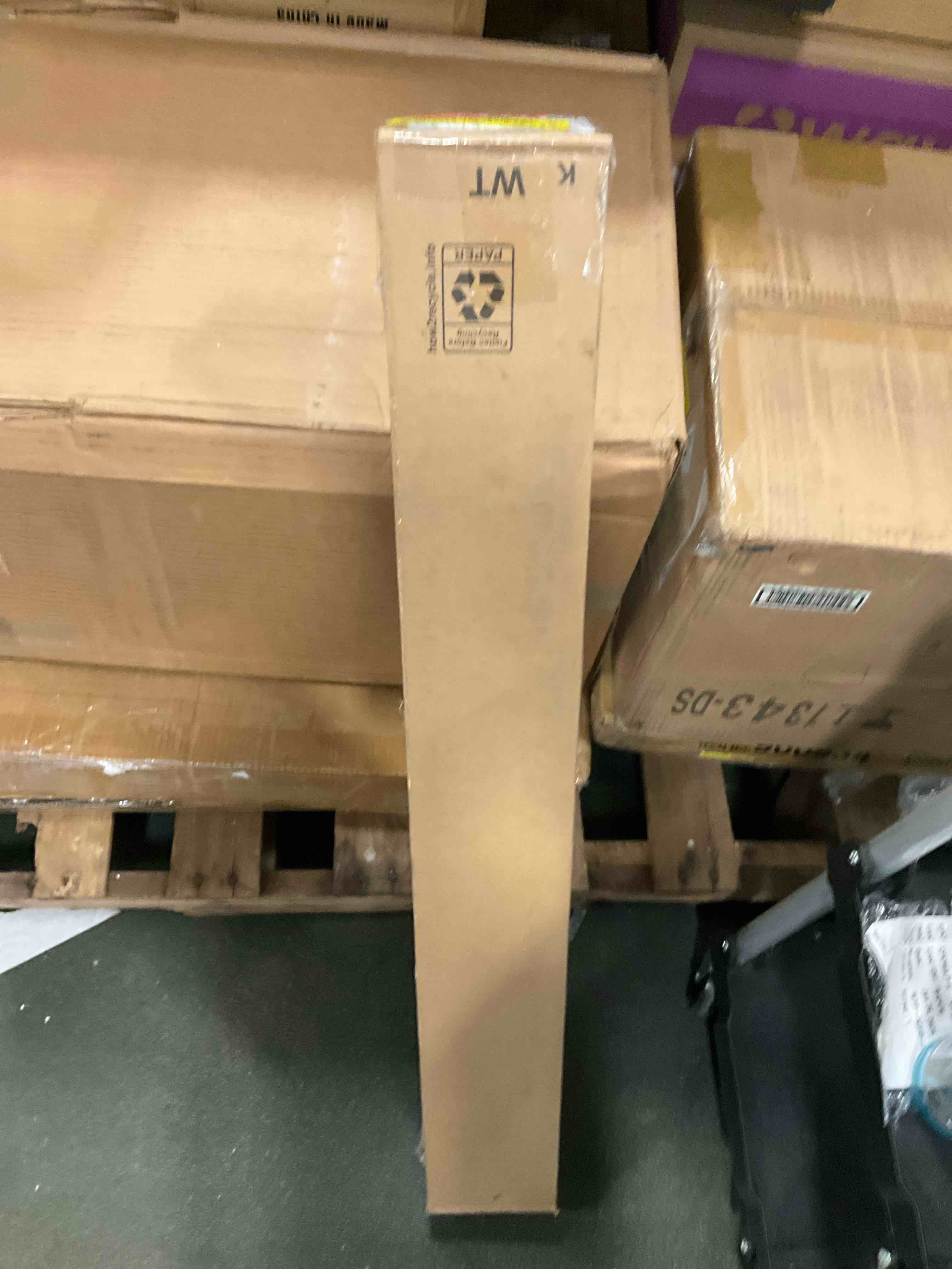 https://s3.amazonaws.com/lotting-images-prod/bidfta/PPE3658167_1751049619874.jpeg