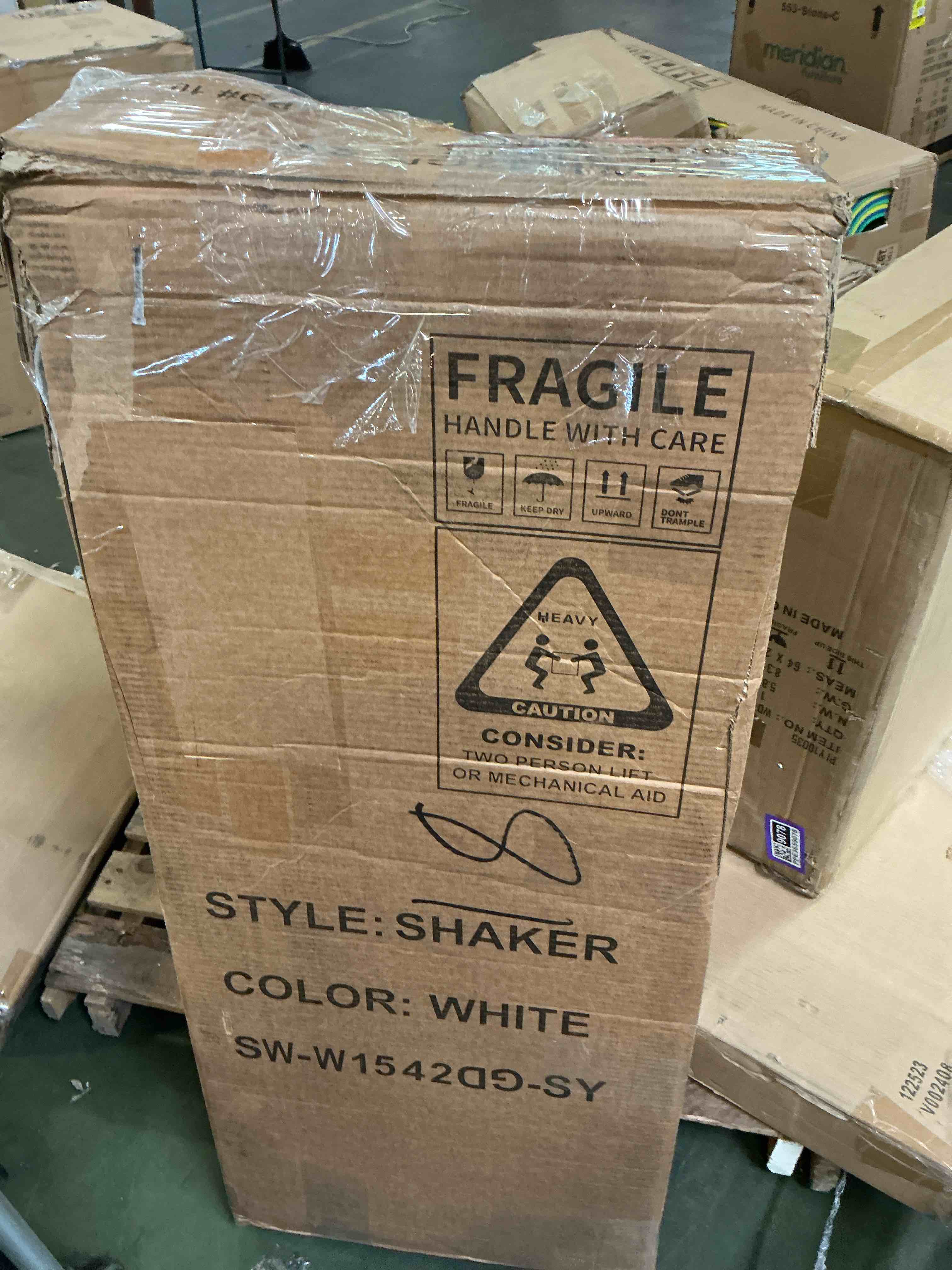 https://s3.amazonaws.com/lotting-images-prod/bidfta/PPE3659079_1752265317114.jpeg