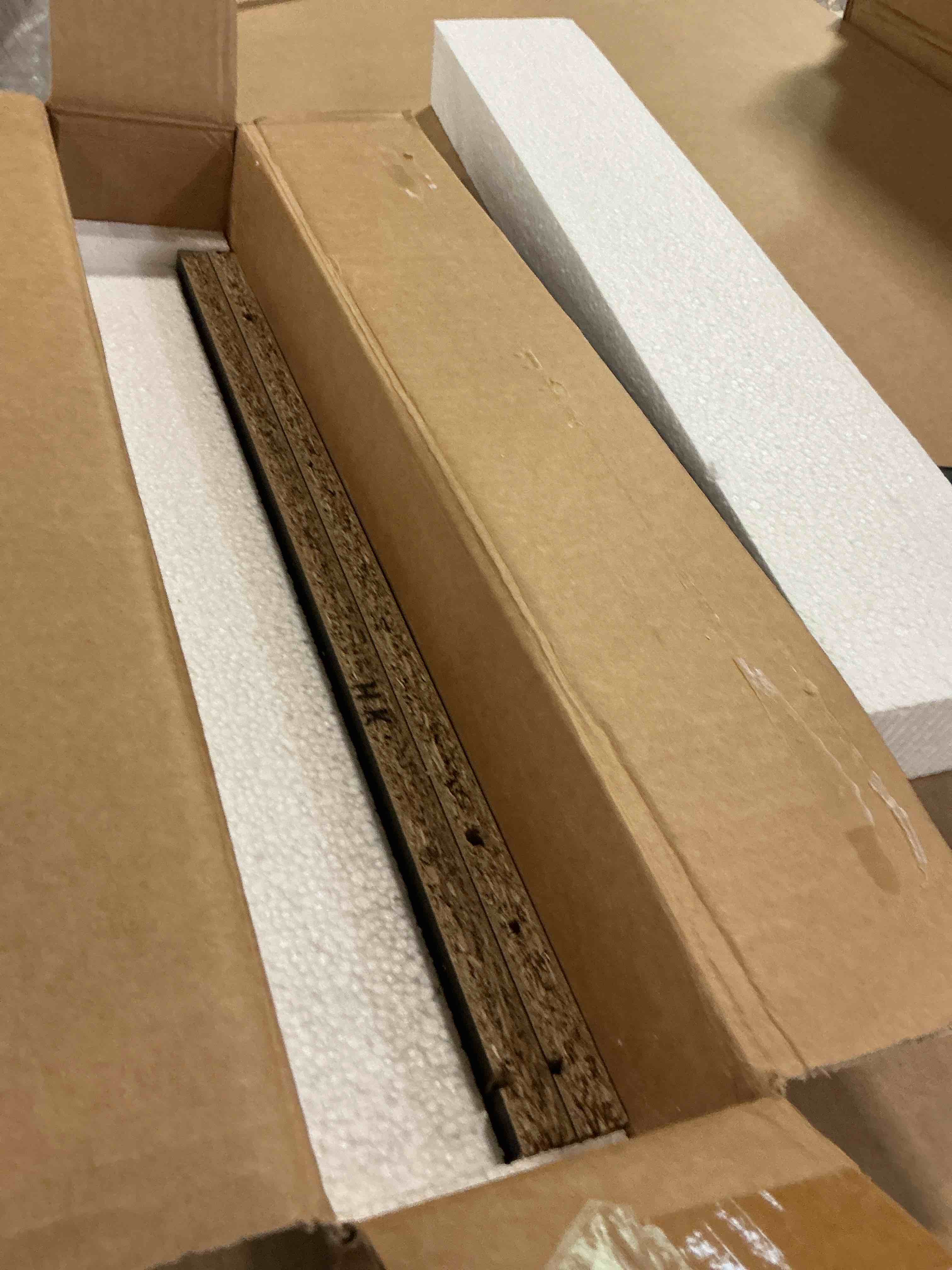 https://s3.amazonaws.com/lotting-images-prod/bidfta/PPE3659174_1752500097997.jpeg