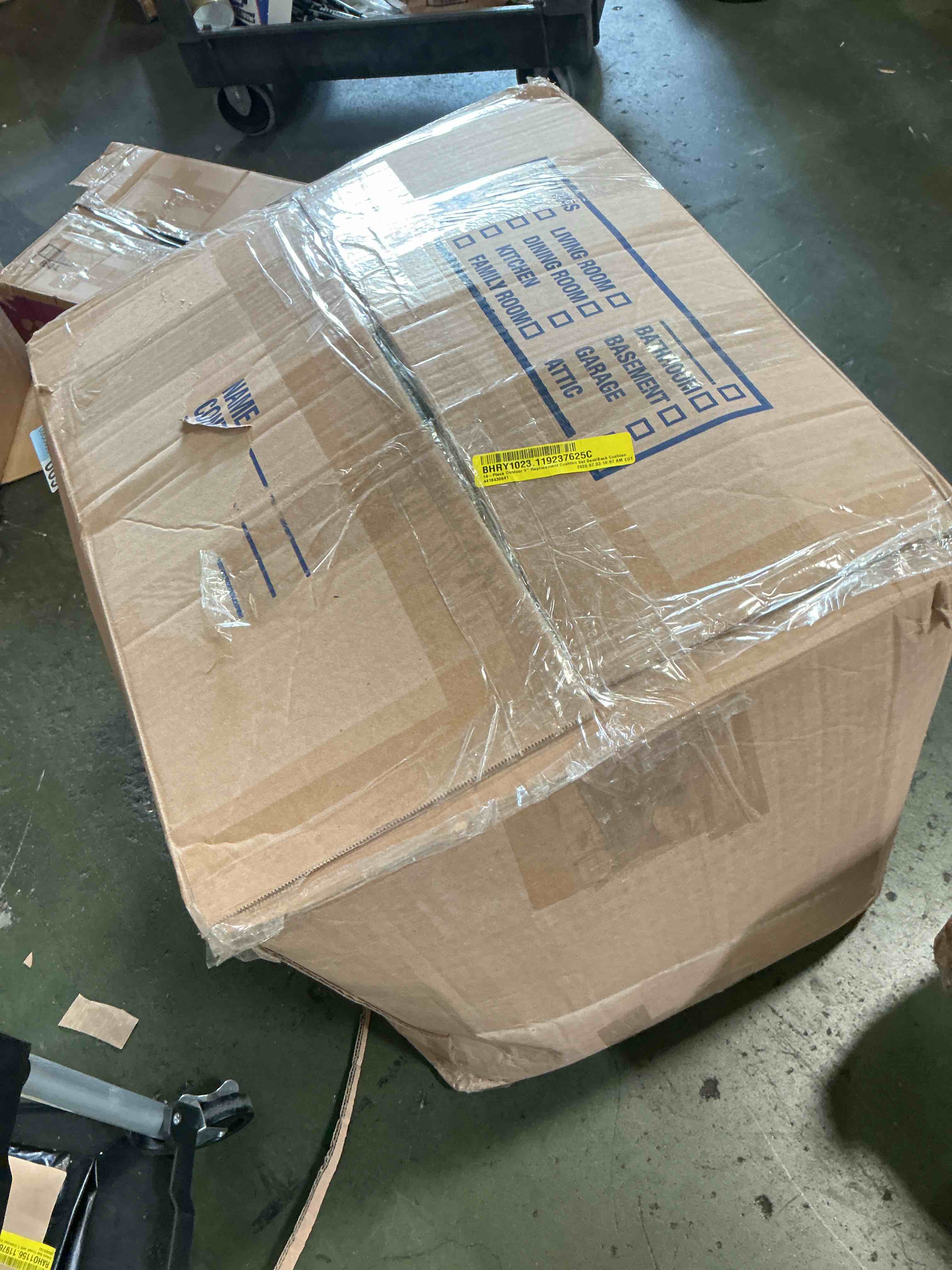 https://s3.amazonaws.com/lotting-images-prod/bidfta/PPE3659215_1752519089218.jpeg