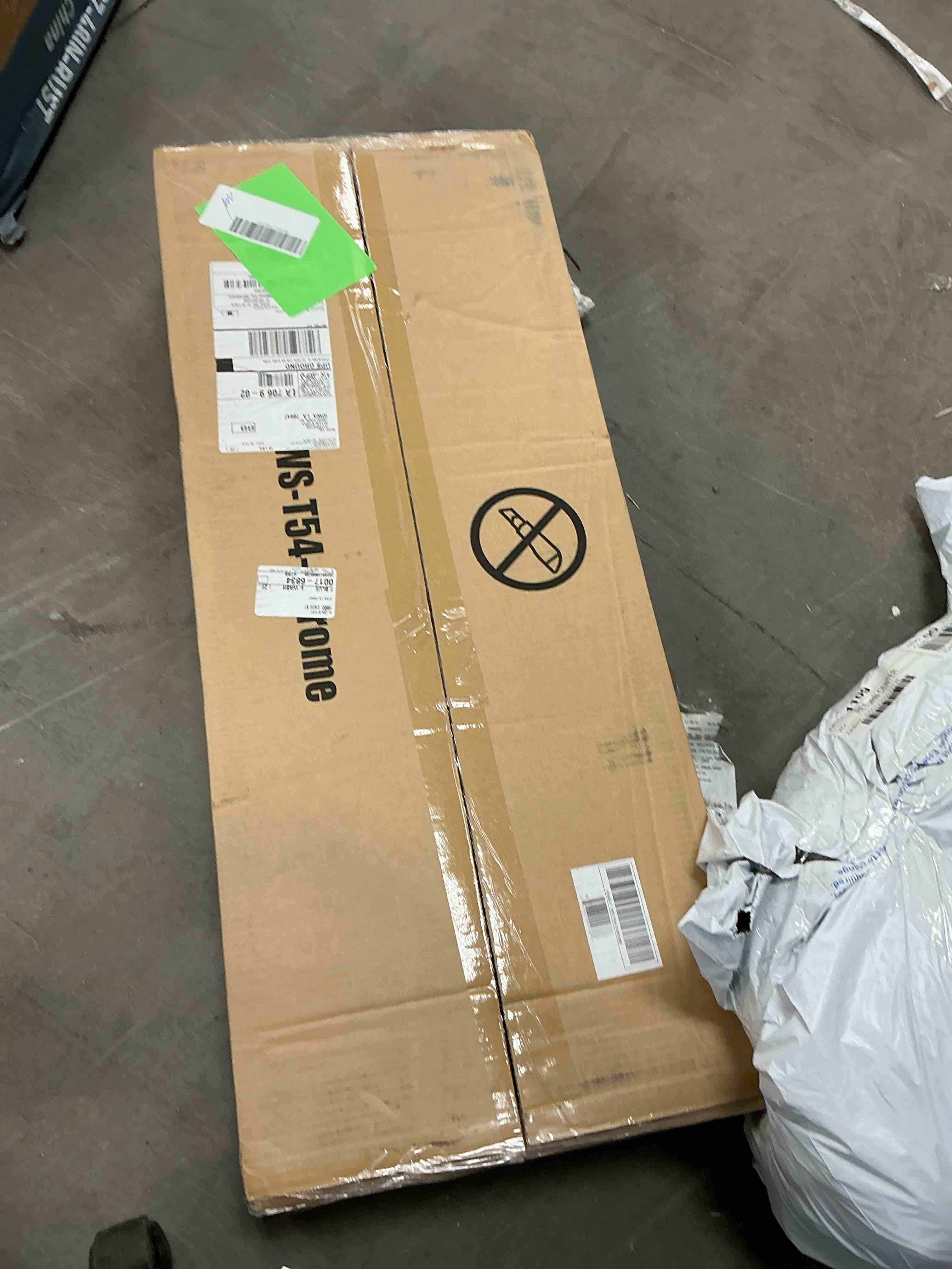 https://s3.amazonaws.com/lotting-images-prod/bidfta/PPE3664525_1757534330122.jpeg