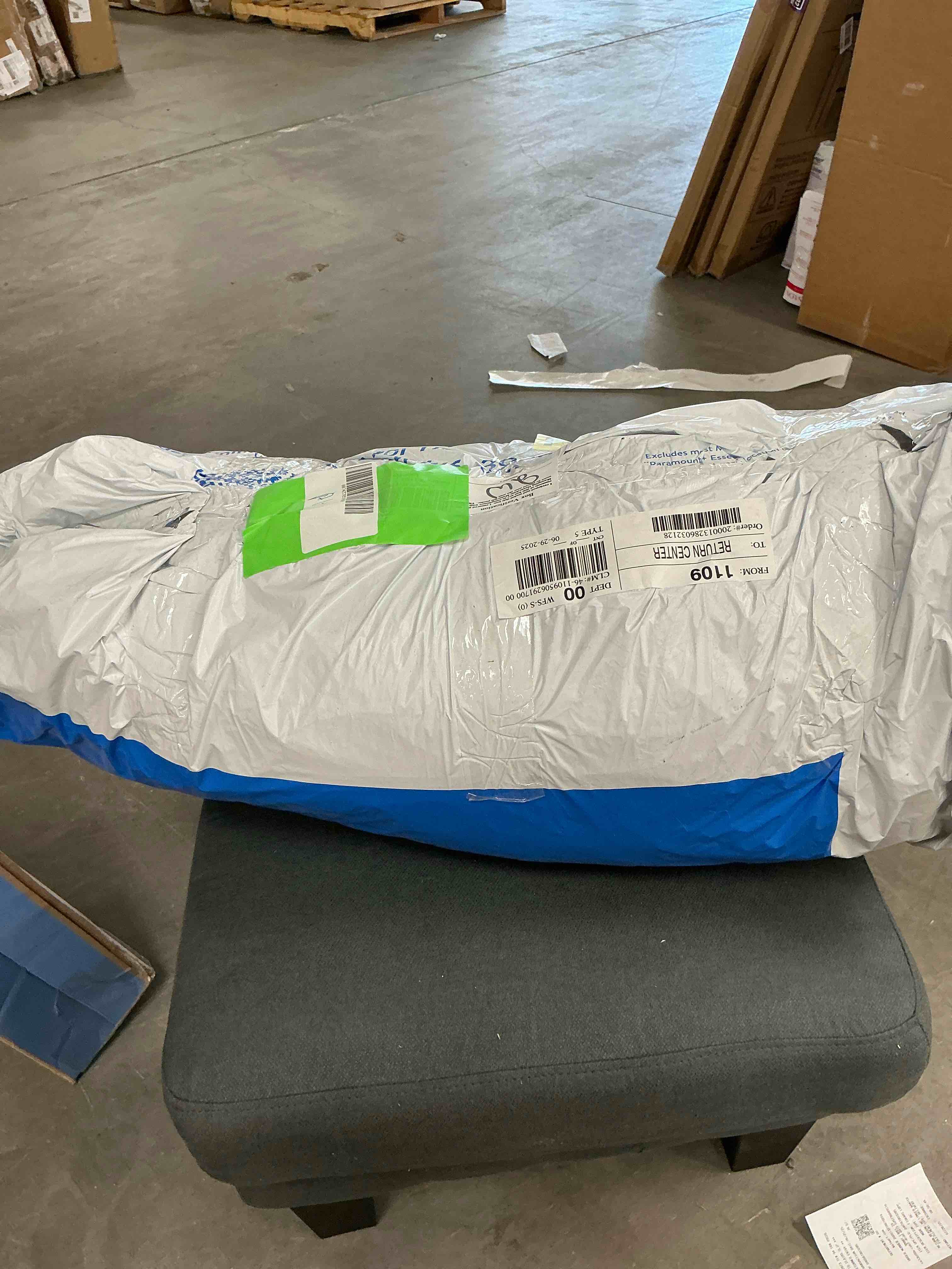 https://s3.amazonaws.com/lotting-images-prod/bidfta/PPE3664528_1757533681576.jpeg