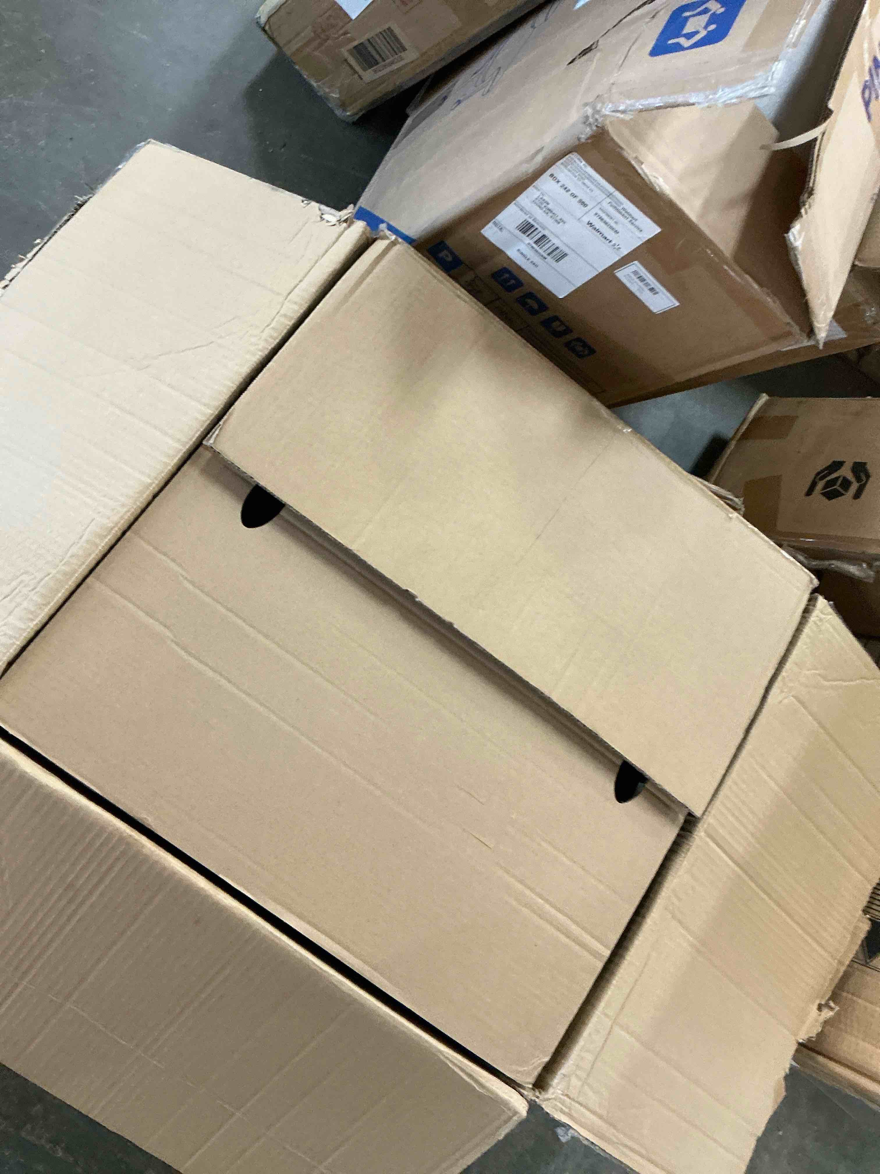 https://s3.amazonaws.com/lotting-images-prod/bidfta/PPE3664536_1757531966681.jpeg
