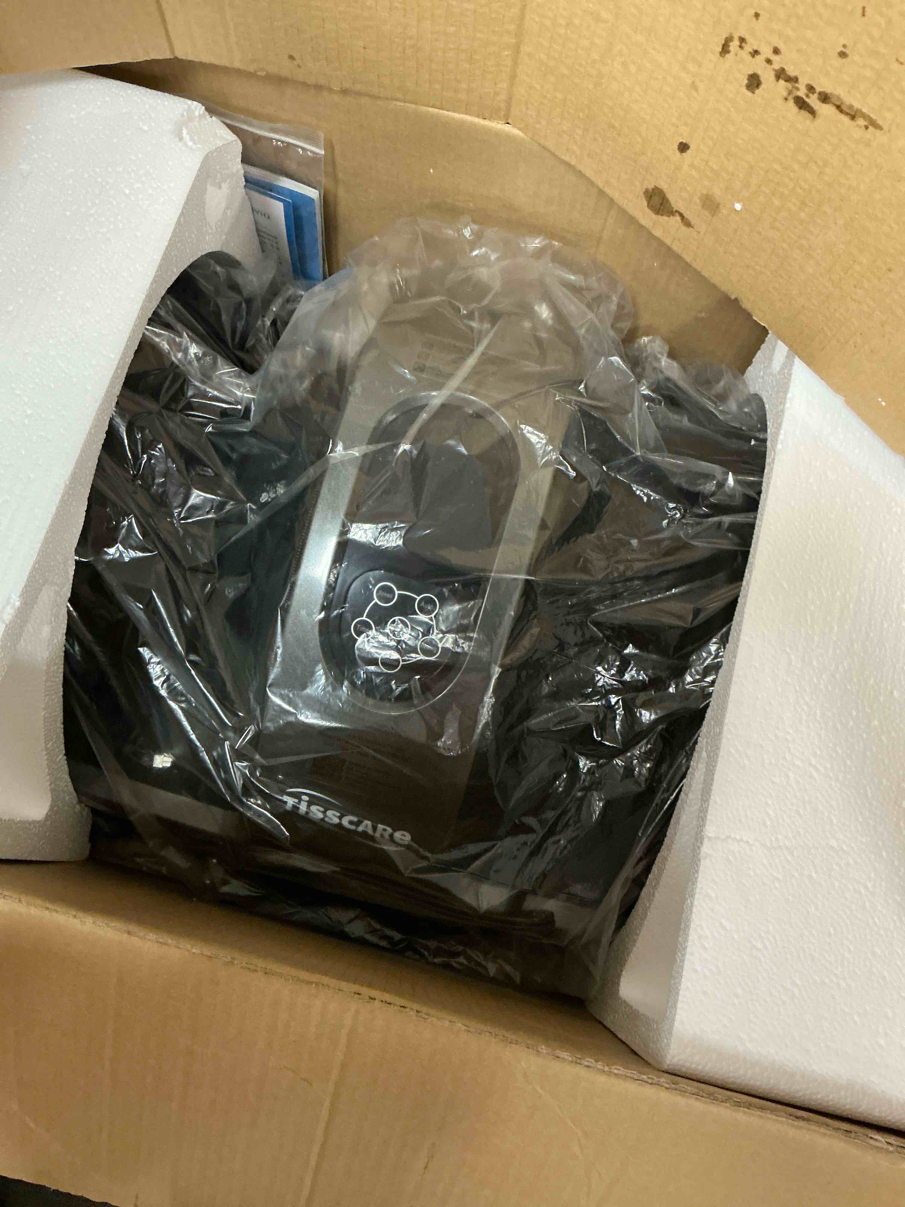 https://s3.amazonaws.com/lotting-images-prod/bidfta/PPE3664541_1757531257889.jpeg