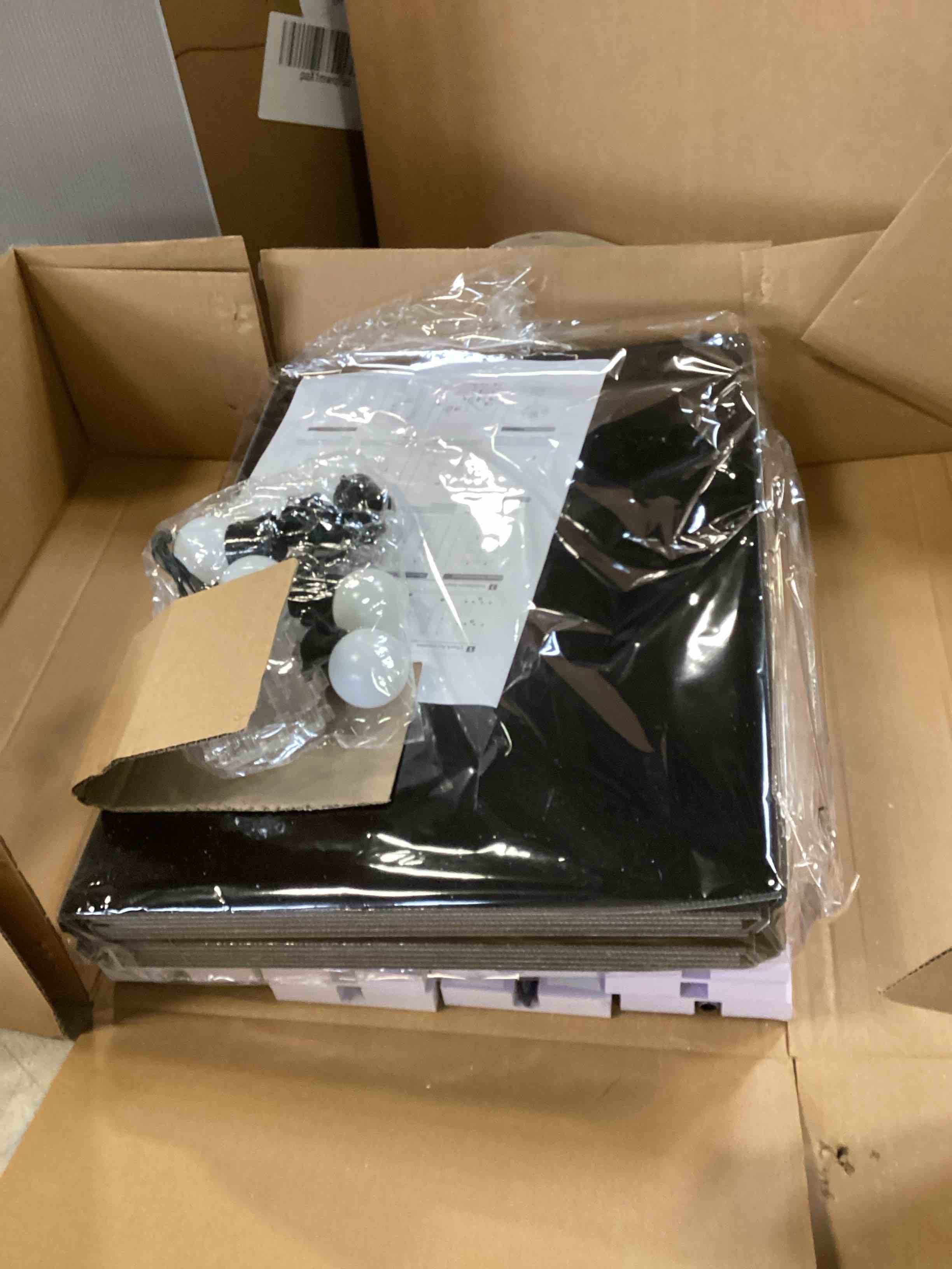 https://s3.amazonaws.com/lotting-images-prod/bidfta/PPE3676239_1748442612797.jpeg