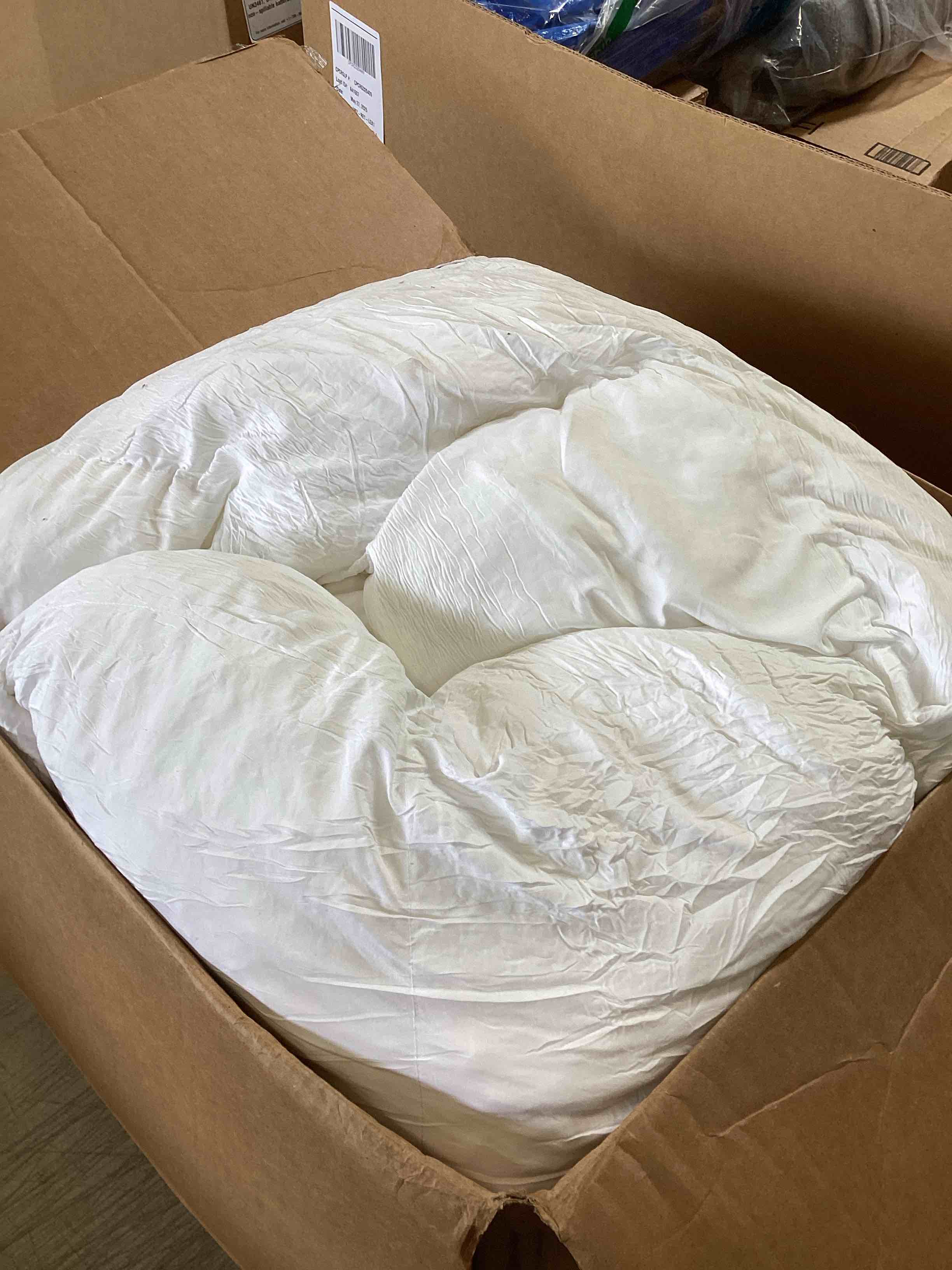 https://s3.amazonaws.com/lotting-images-prod/bidfta/PPE3676405_1748539448704.jpeg