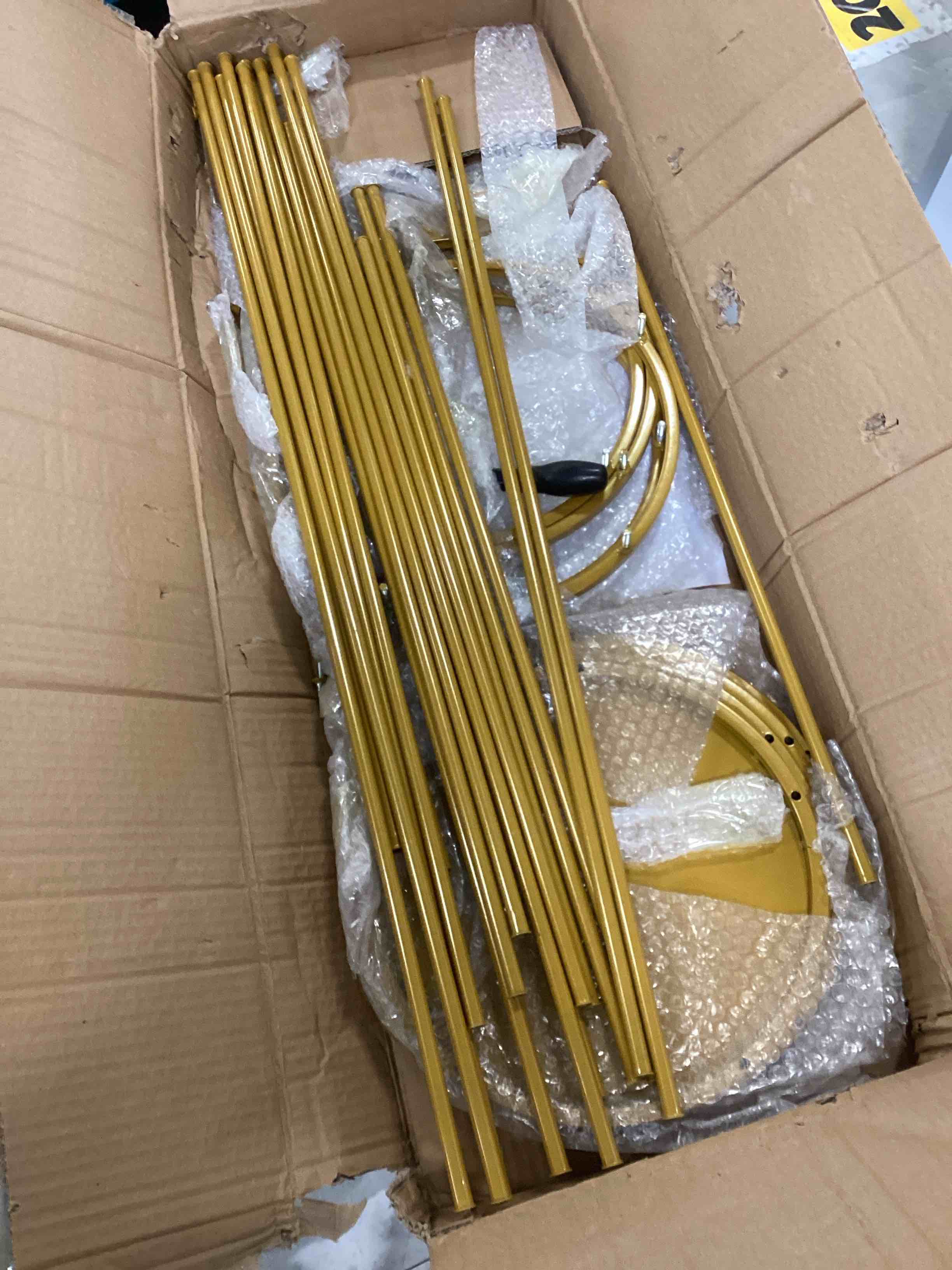 https://s3.amazonaws.com/lotting-images-prod/bidfta/PPE3677110_1749572059576.jpeg