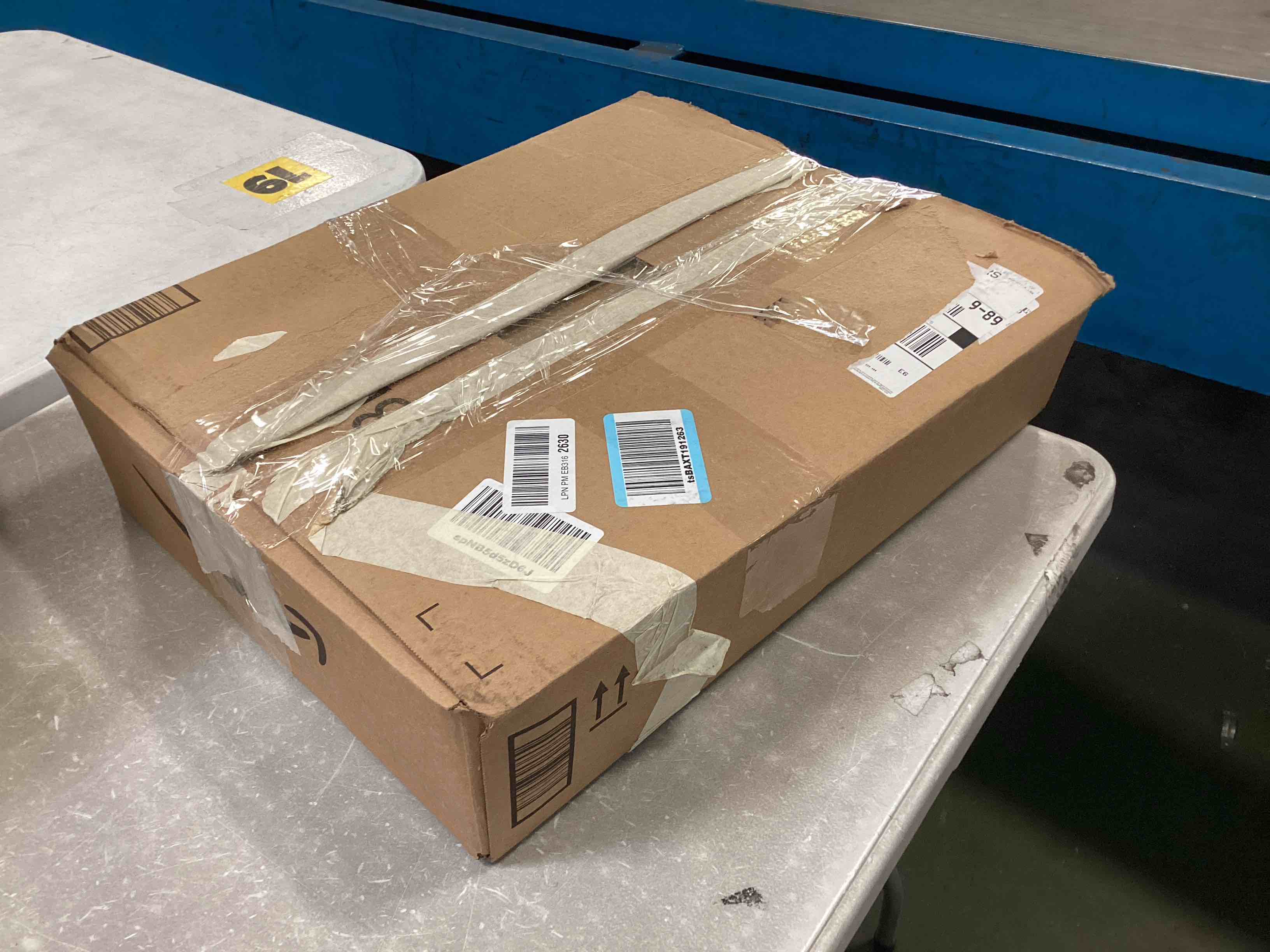 https://s3.amazonaws.com/lotting-images-prod/bidfta/PPE3677470_1749758026407.jpeg