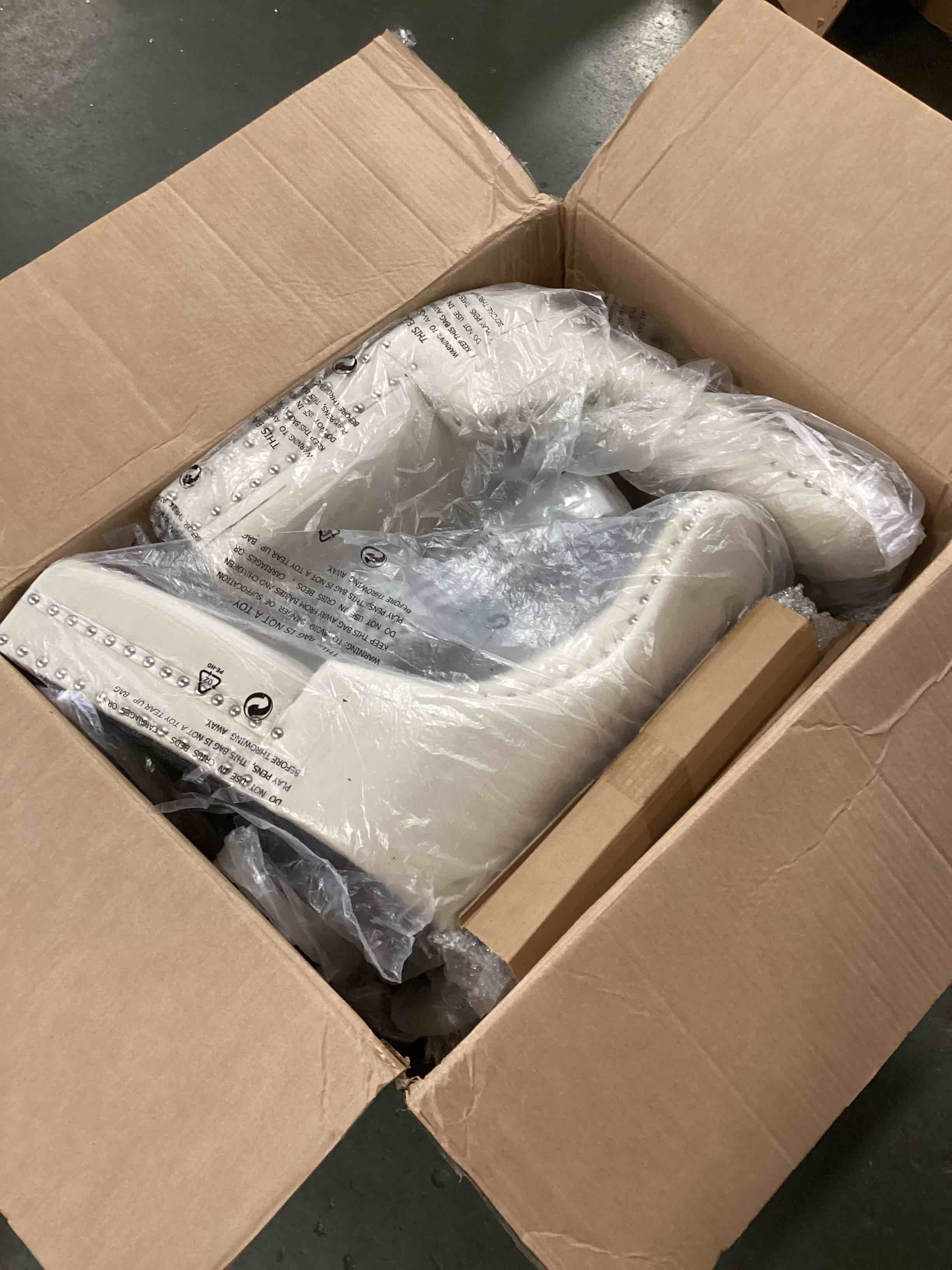 https://s3.amazonaws.com/lotting-images-prod/bidfta/PPE3677509_1749824993076.jpeg