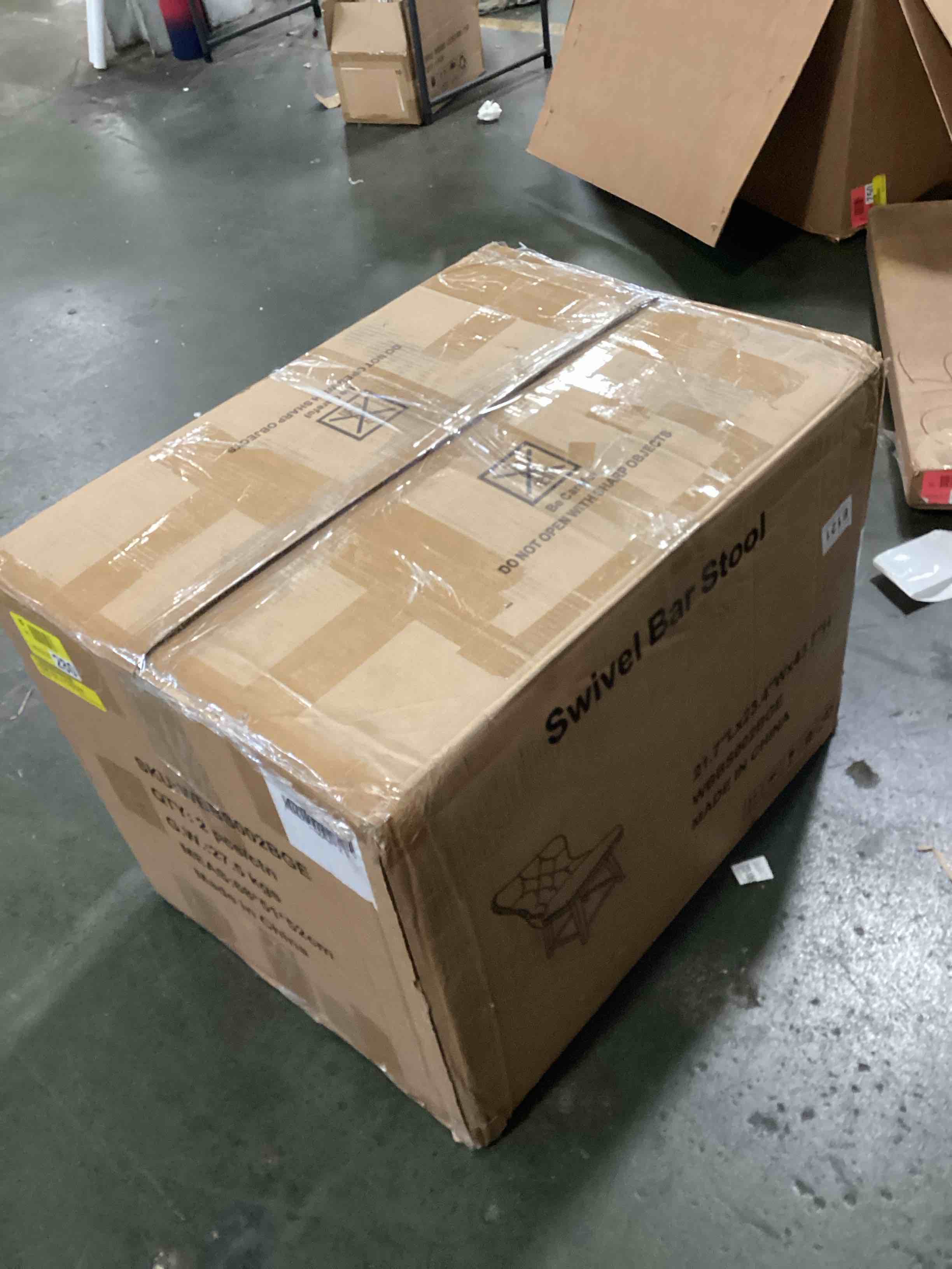 https://s3.amazonaws.com/lotting-images-prod/bidfta/PPE3677509_1749825025979.jpeg