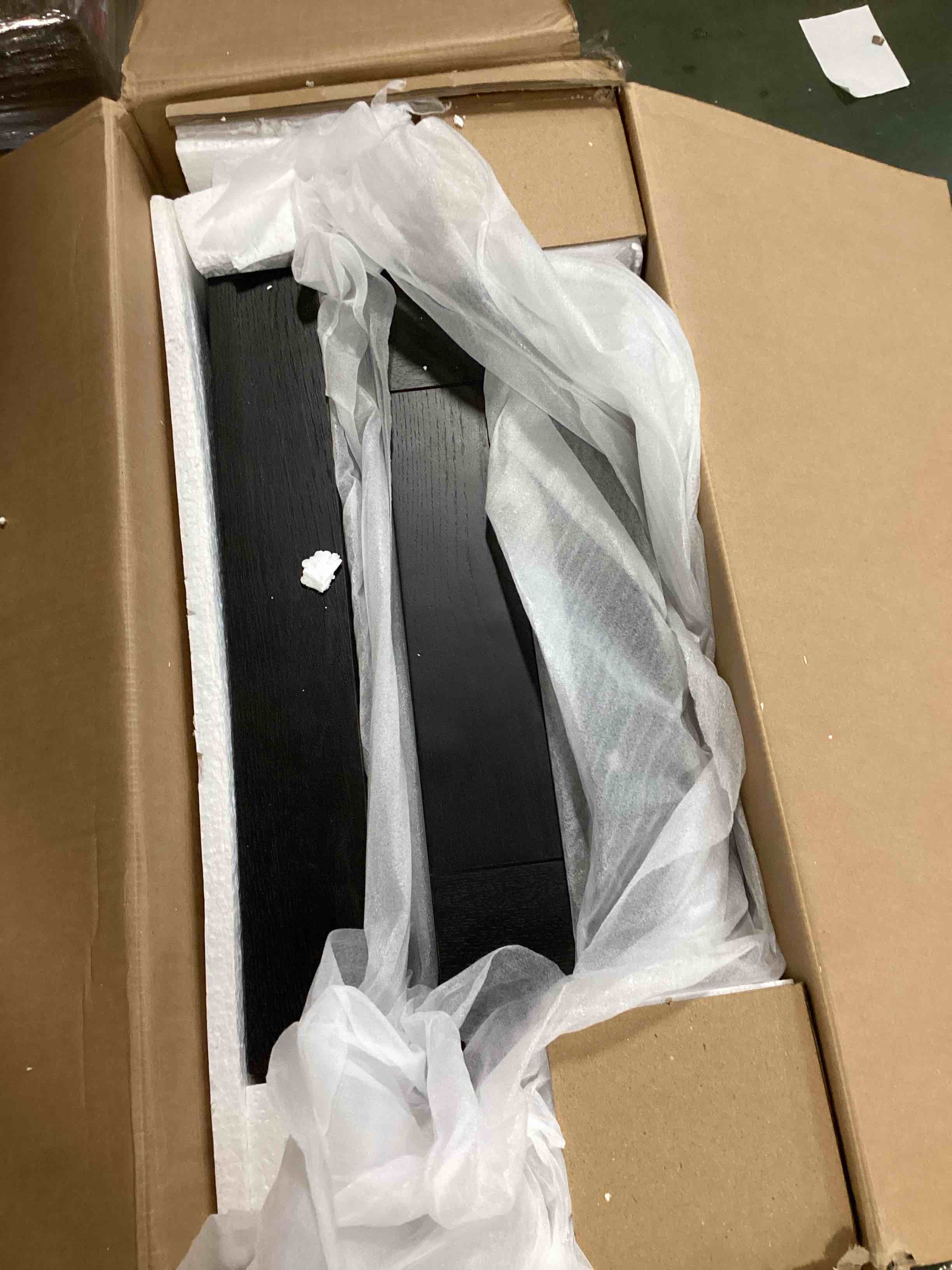https://s3.amazonaws.com/lotting-images-prod/bidfta/PPE3677512_1749826394473.jpeg