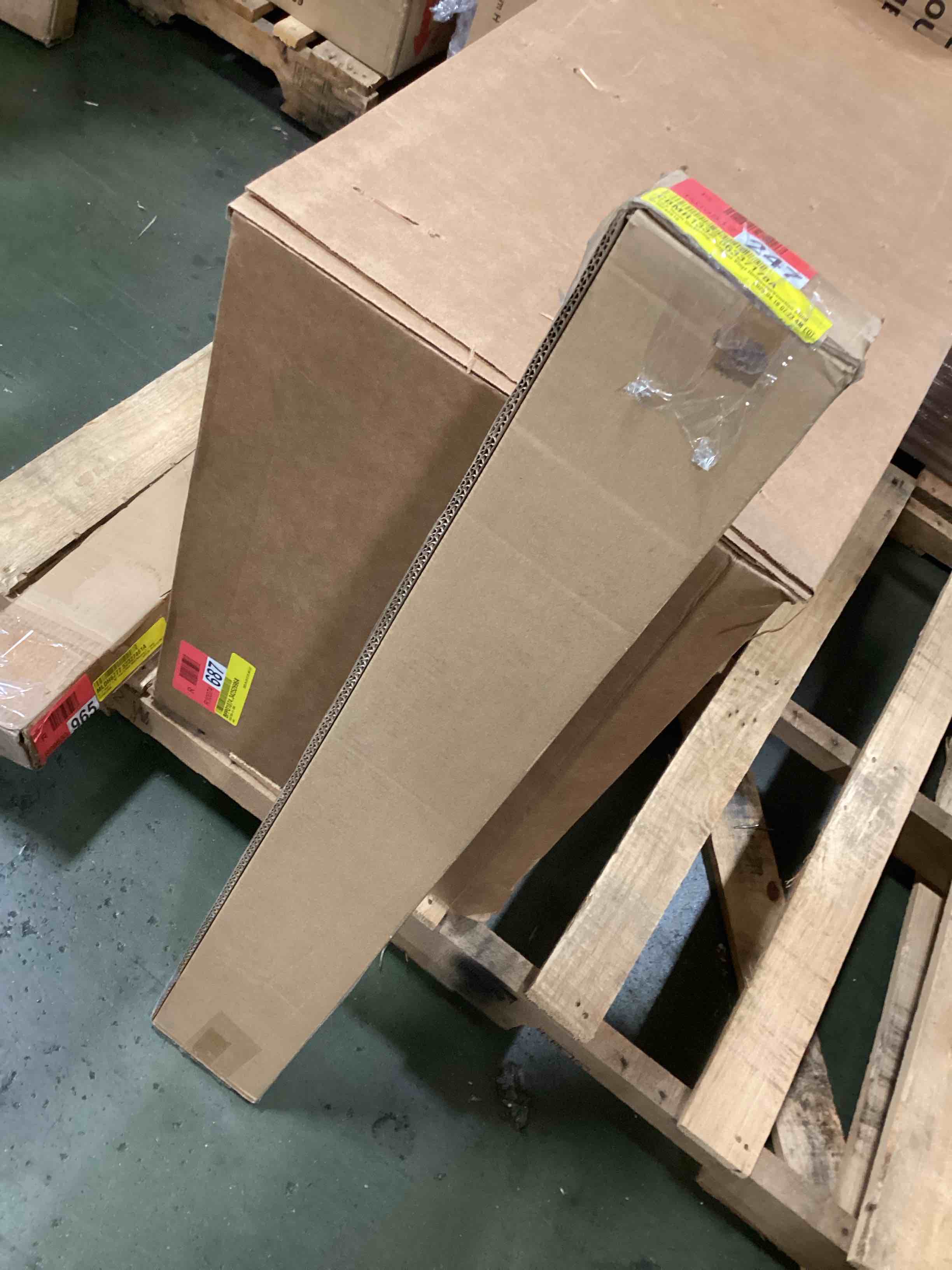 https://s3.amazonaws.com/lotting-images-prod/bidfta/PPE3678231_1751285518390.jpeg