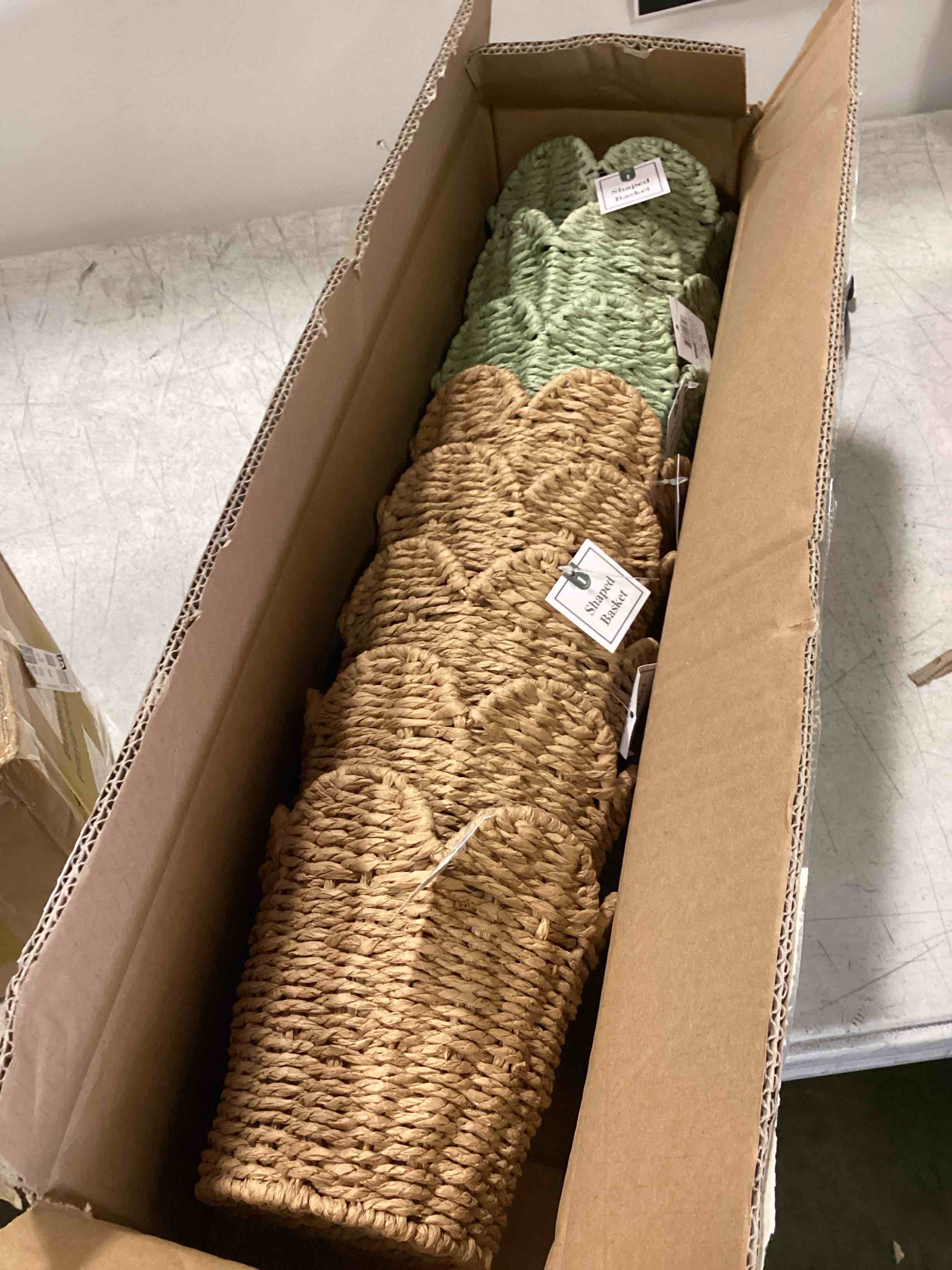 https://s3.amazonaws.com/lotting-images-prod/bidfta/PPE3680948_1749563501958.jpeg