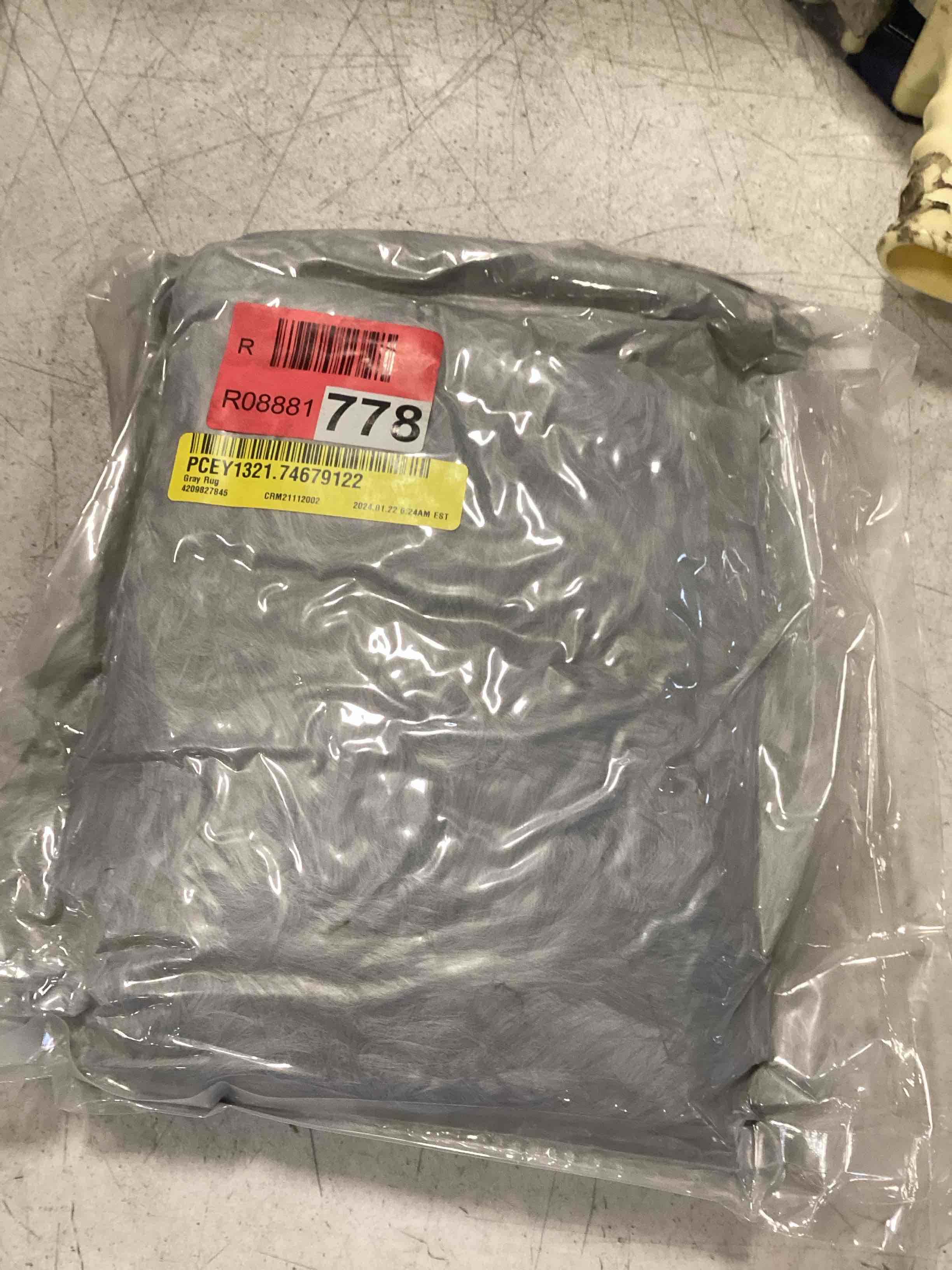 https://s3.amazonaws.com/lotting-images-prod/bidfta/PPE3681003_1749569854664.jpeg