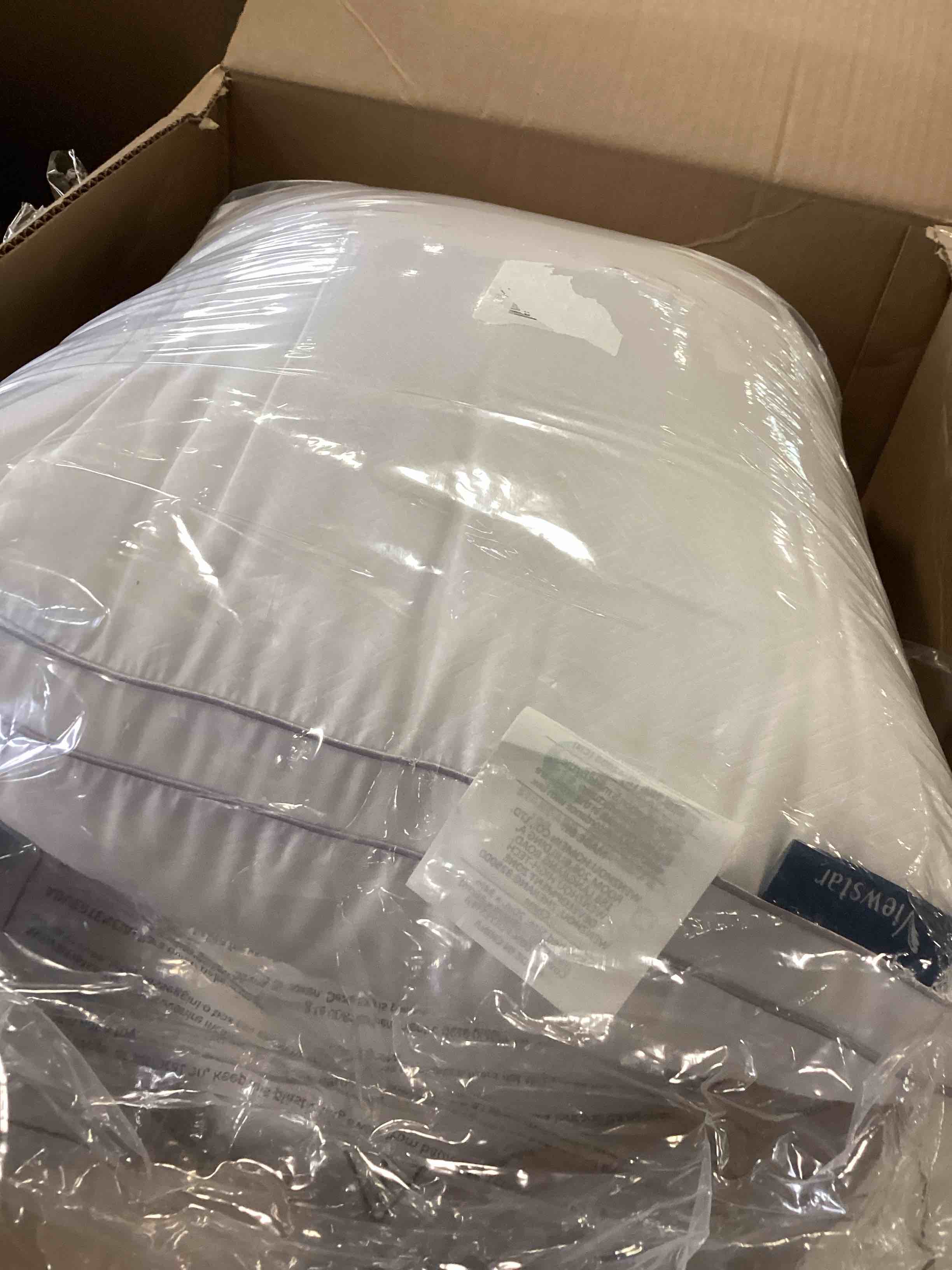 https://s3.amazonaws.com/lotting-images-prod/bidfta/PPE3686916_1749236145274.jpeg