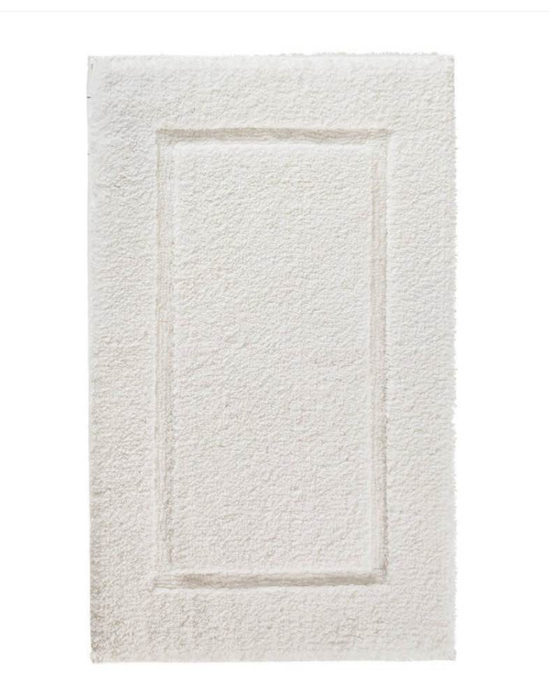 Prestige Bath Rug Size: 20" W x 31" L, Color: Snow