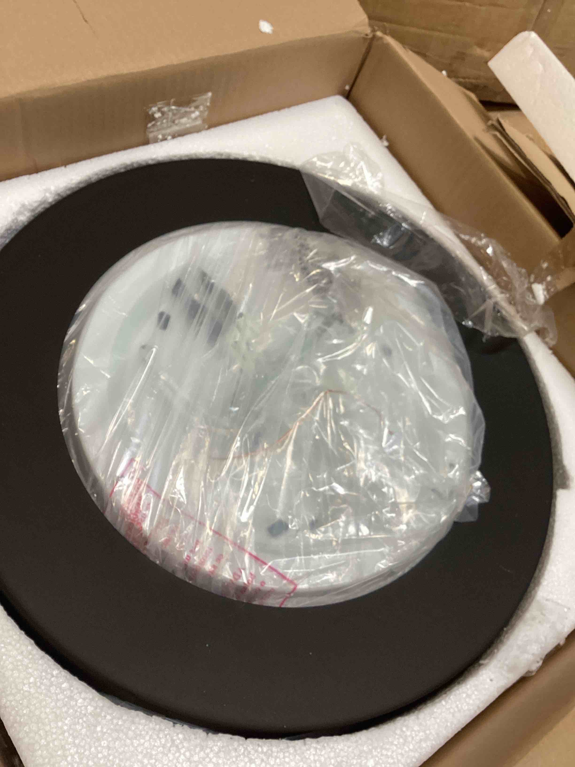 https://s3.amazonaws.com/lotting-images-prod/bidfta/PPE3687367_1749580183936.jpeg