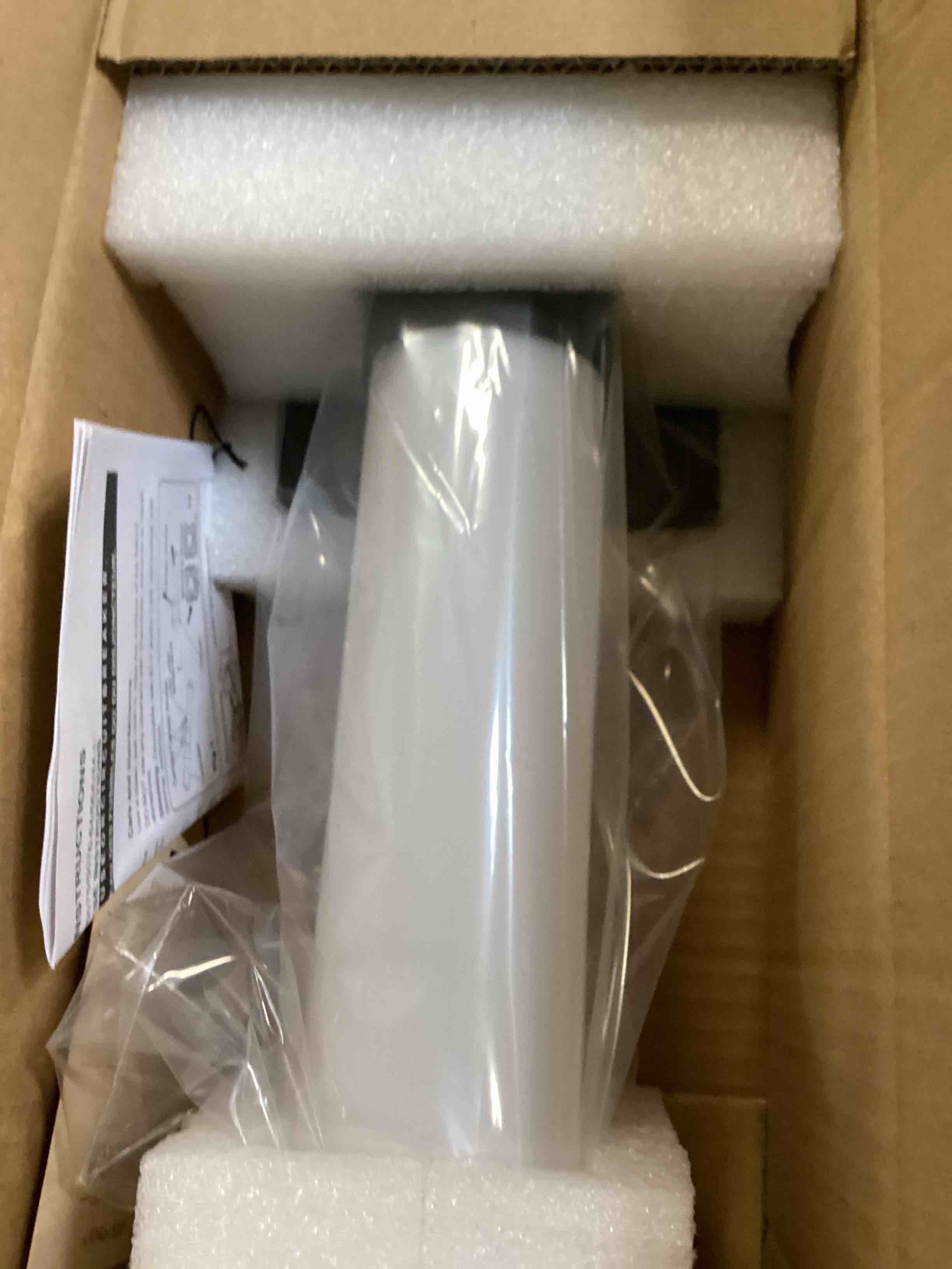 https://s3.amazonaws.com/lotting-images-prod/bidfta/PPE3687529_1749926966642.jpeg