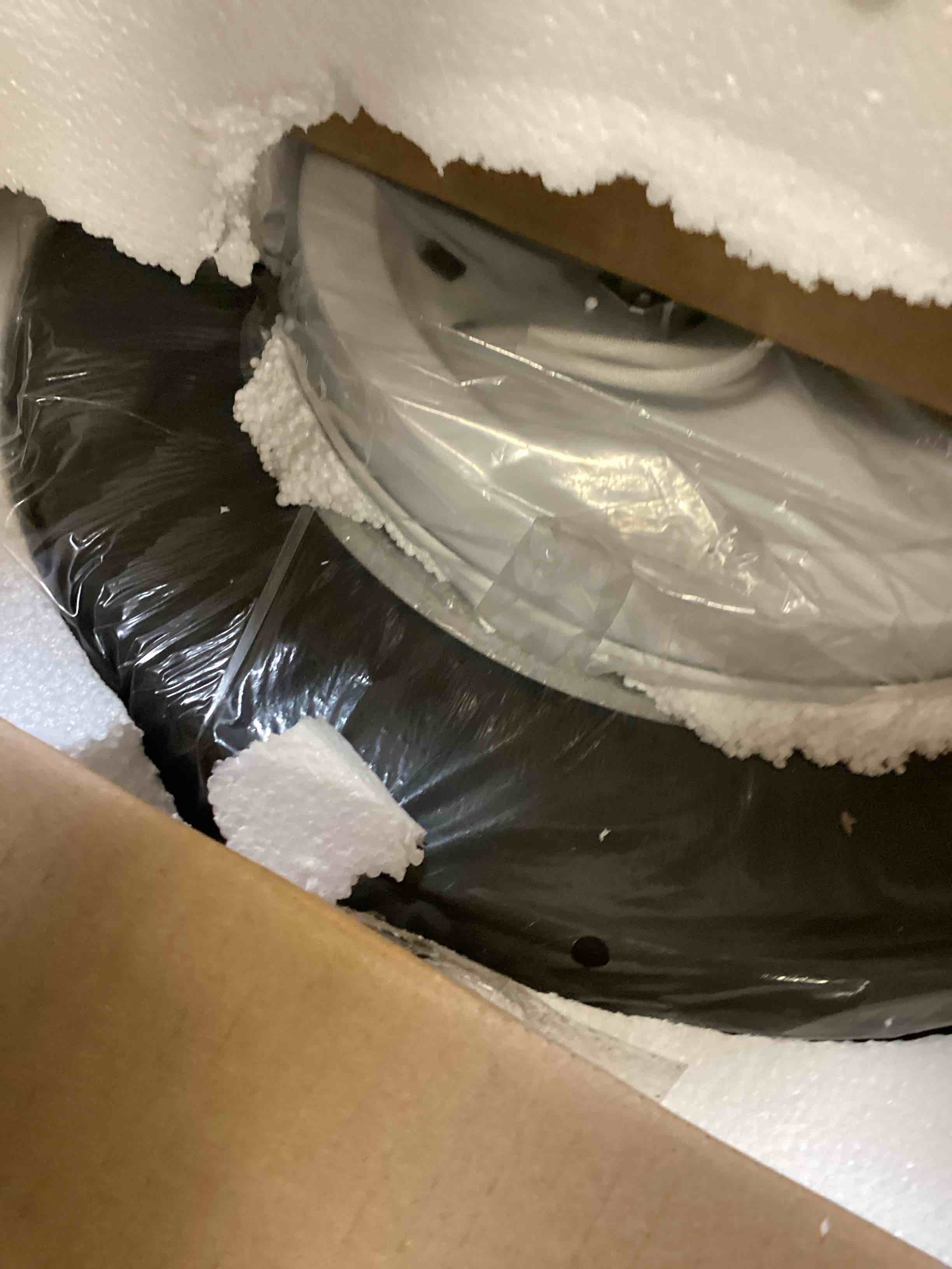 https://s3.amazonaws.com/lotting-images-prod/bidfta/PPE3687540_1749928681988.jpeg