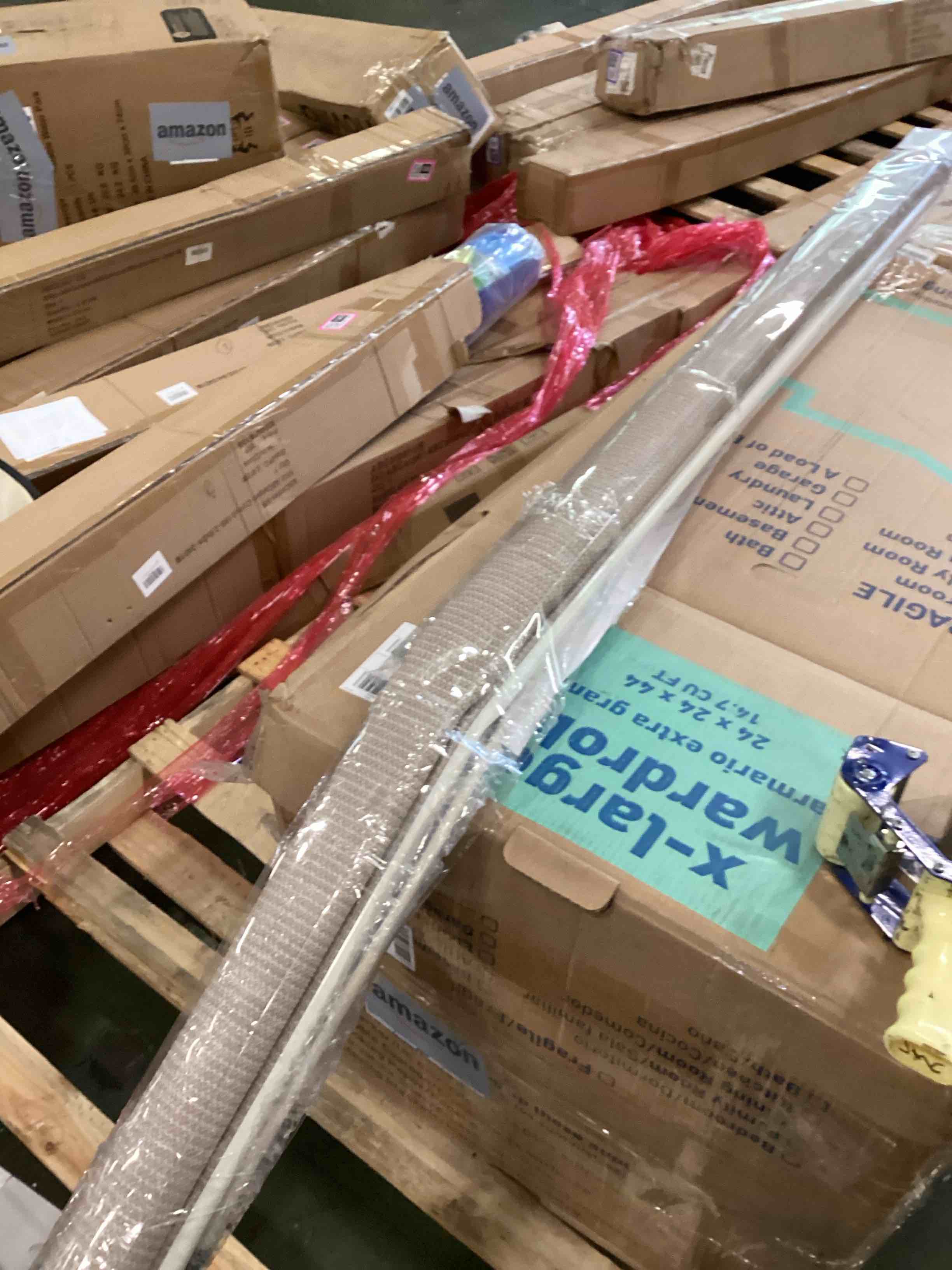 https://s3.amazonaws.com/lotting-images-prod/bidfta/PPE3687648_1750171920773.jpeg