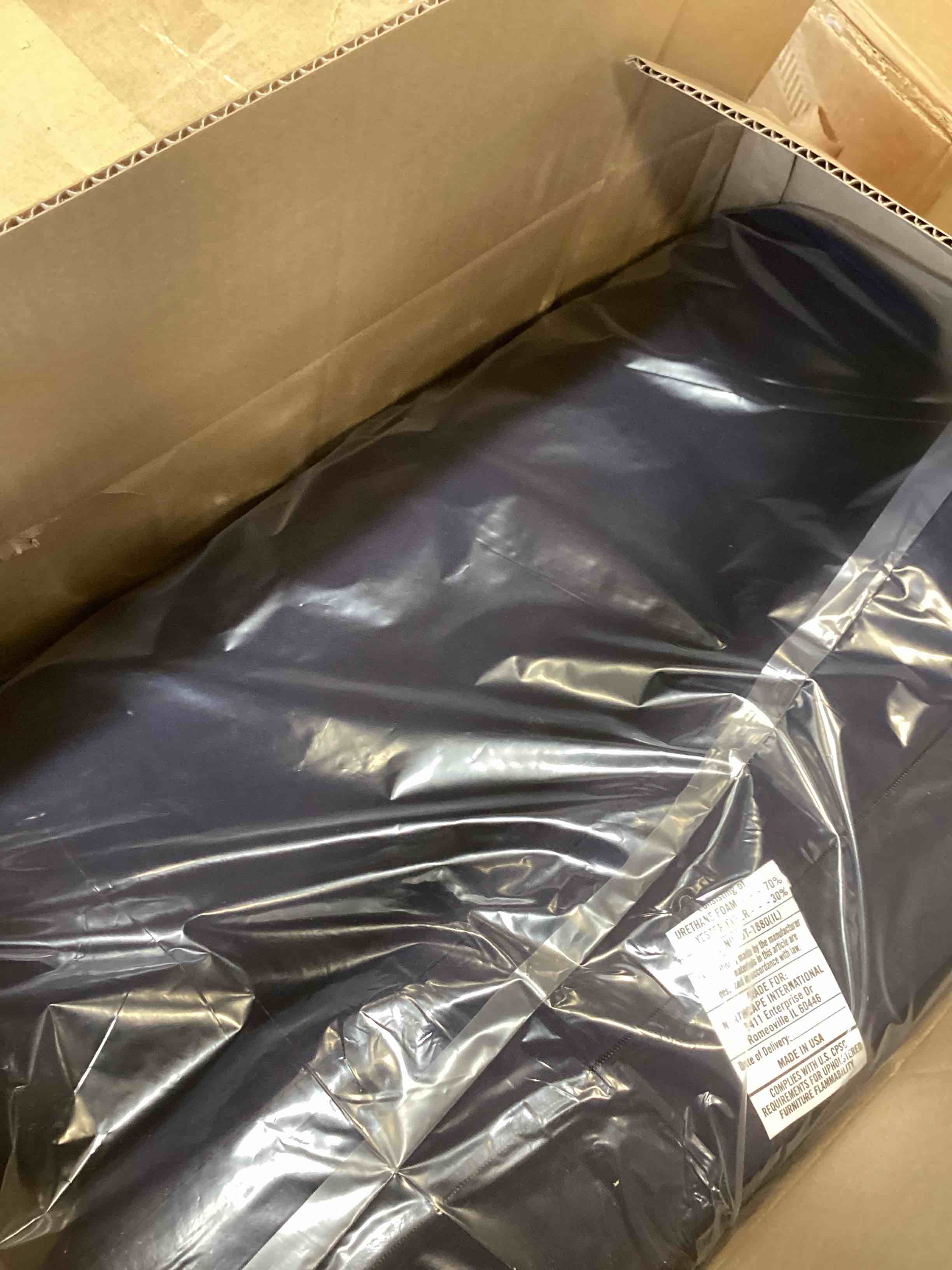https://s3.amazonaws.com/lotting-images-prod/bidfta/PPE3687756_1750275390799.jpeg