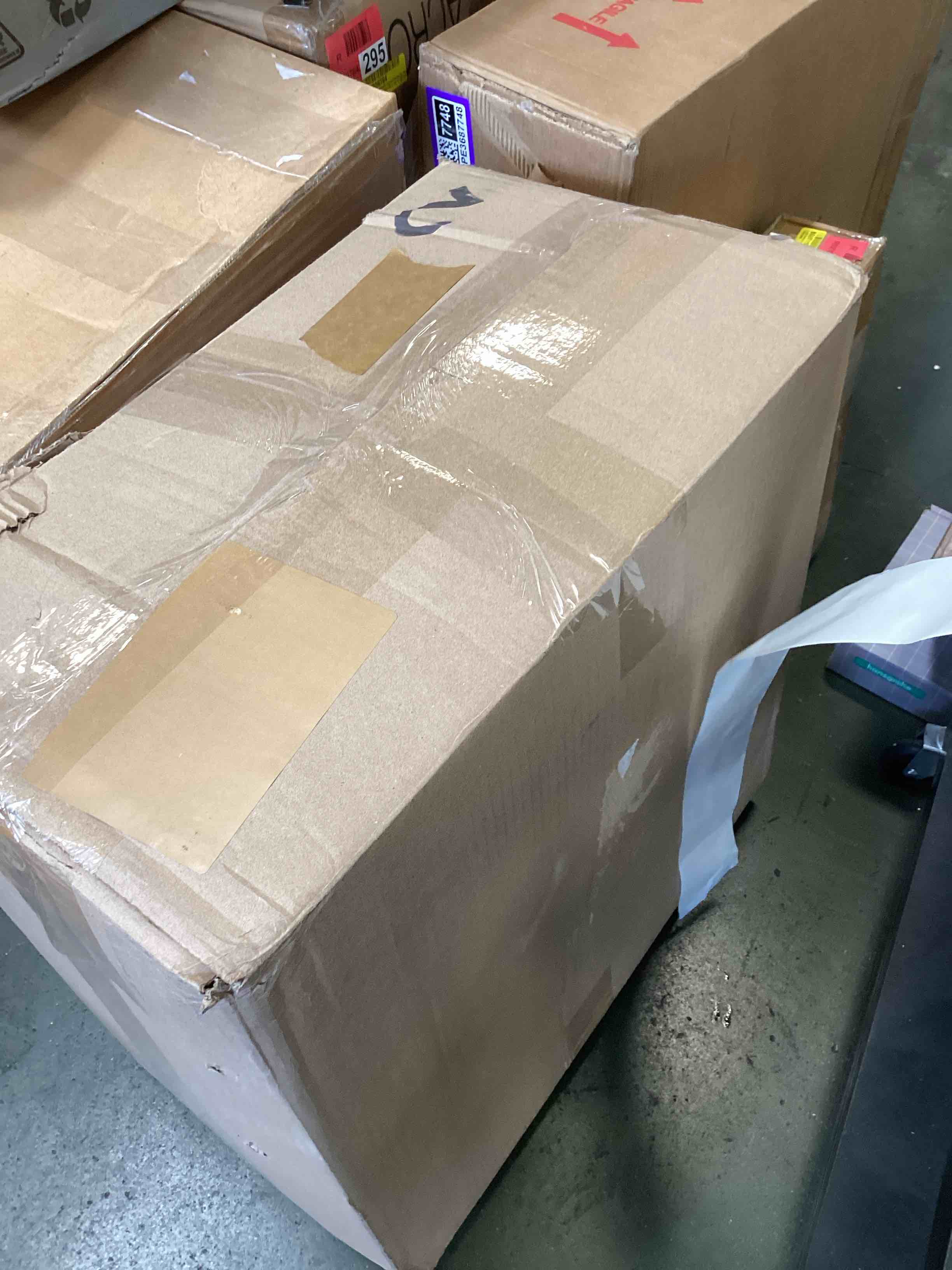 https://s3.amazonaws.com/lotting-images-prod/bidfta/PPE3687756_1750275404825.jpeg